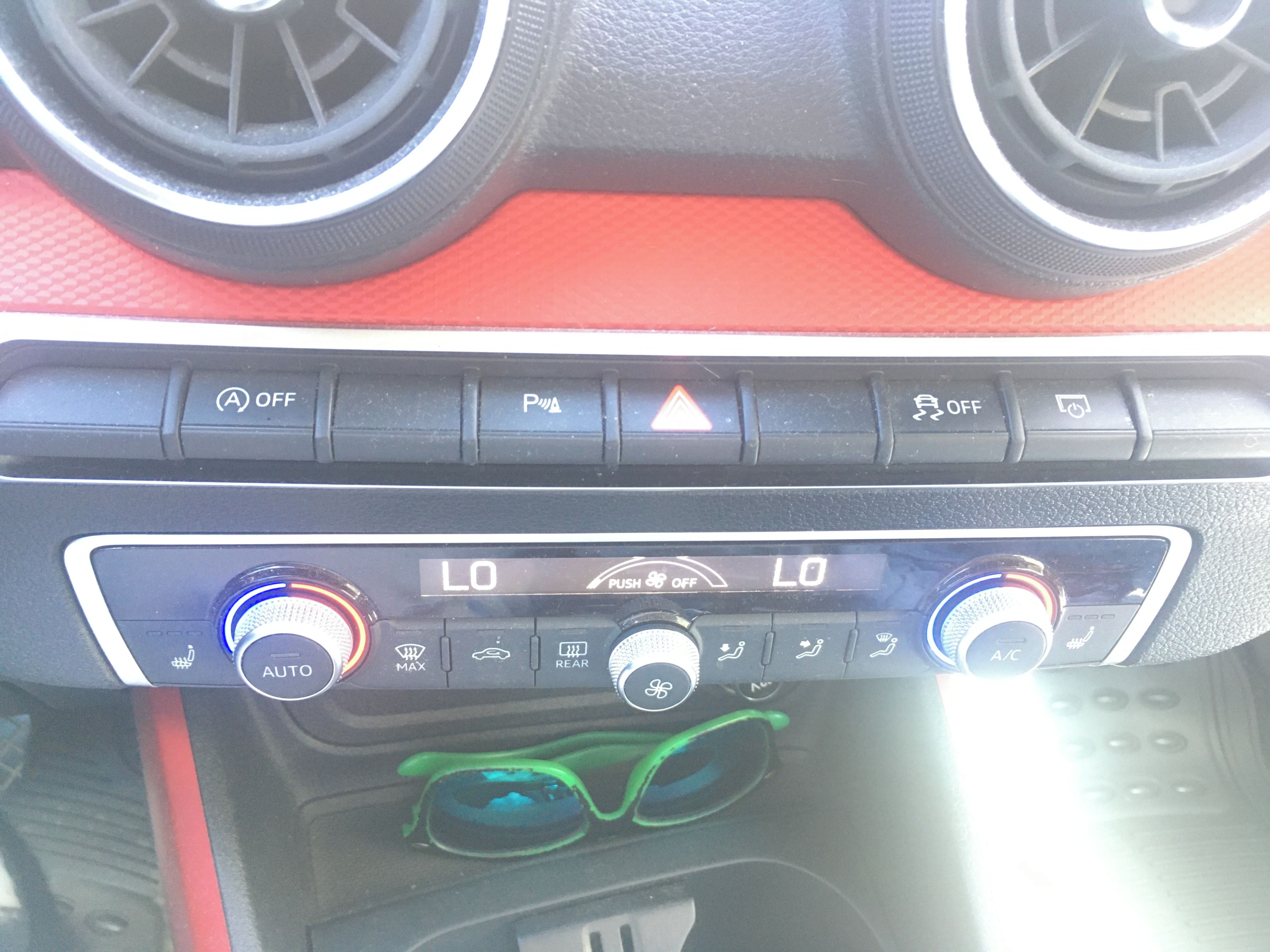Audi Q2, Audi Q2, 140kw TFSI,4x4, tažné - fotka 6