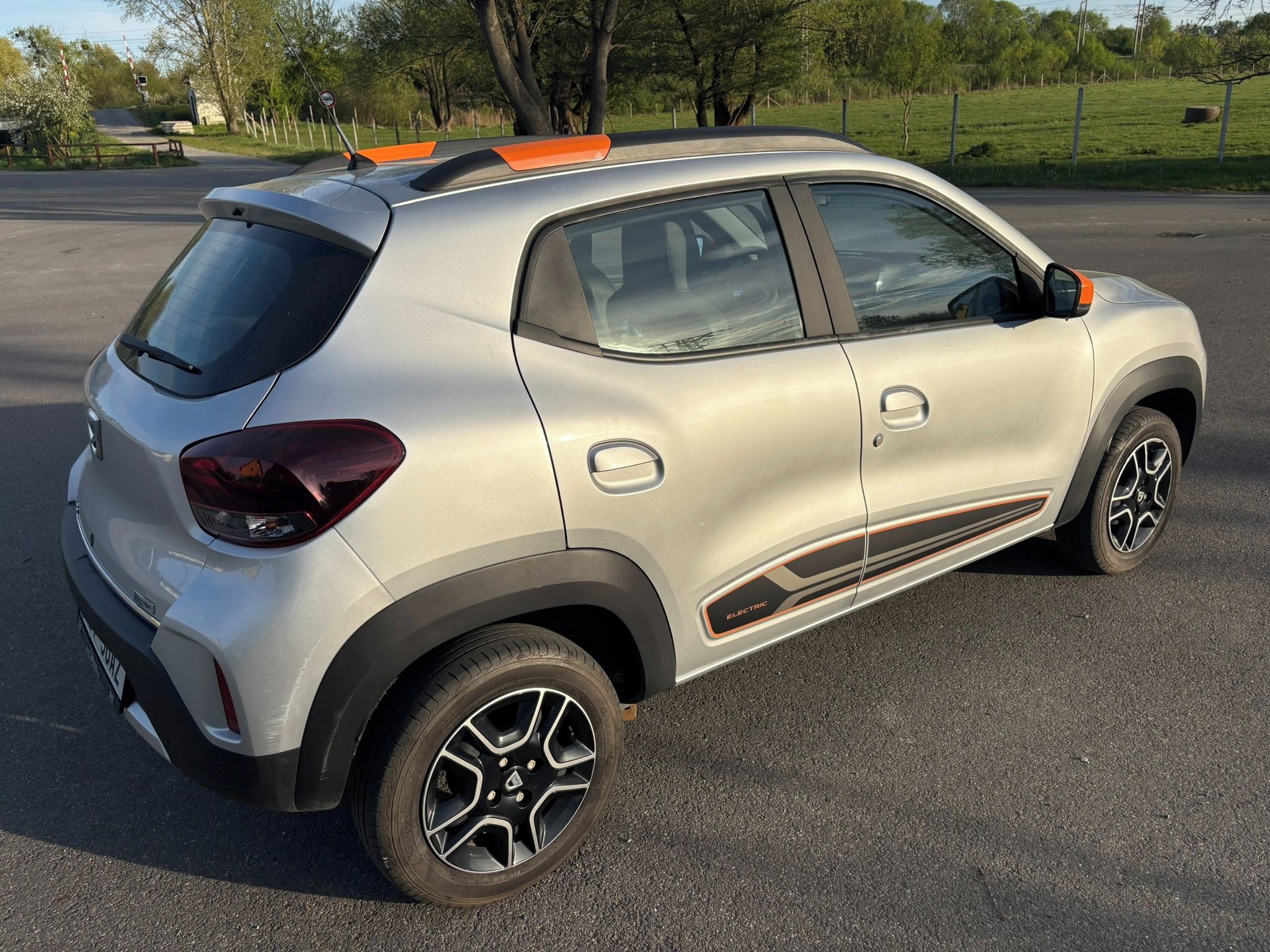 Dacia Spring, Electric 33kw - fotka 5