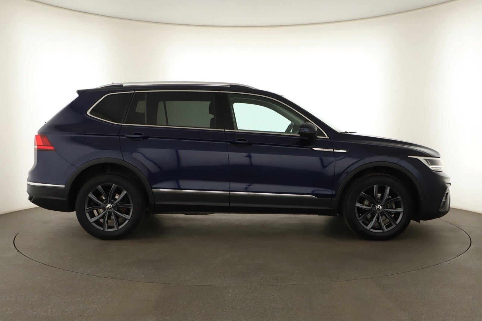 Volkswagen Tiguan Allspace, 1.5 TSI, Life, Automat, ČR - fotka 6