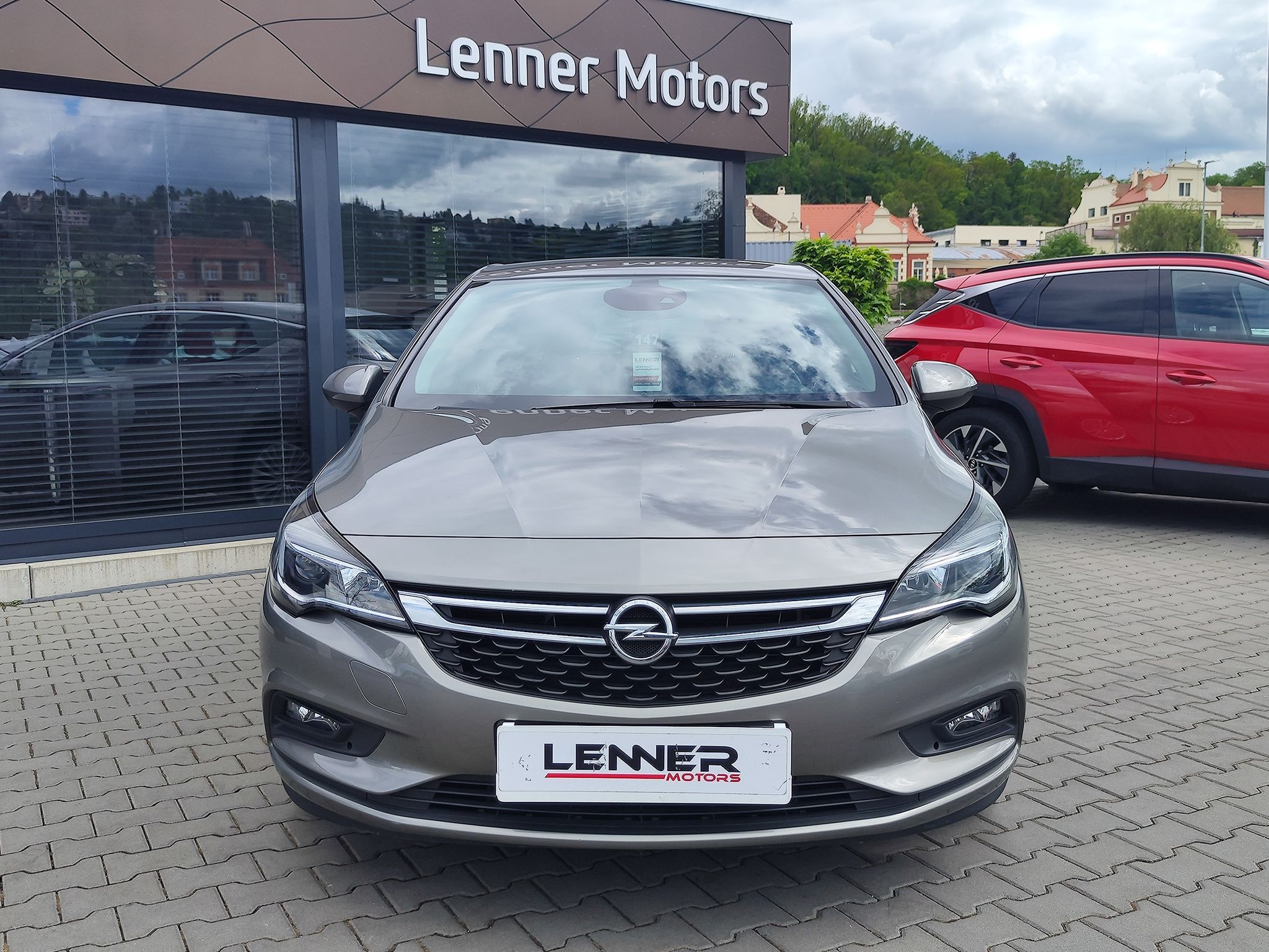 Opel Astra, 1.2 Turbo/92kW Dynamic - fotka 2