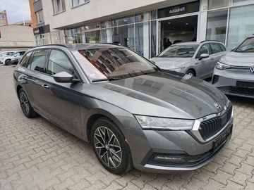 2.0 TDI 110kW DSG / ALU 17''