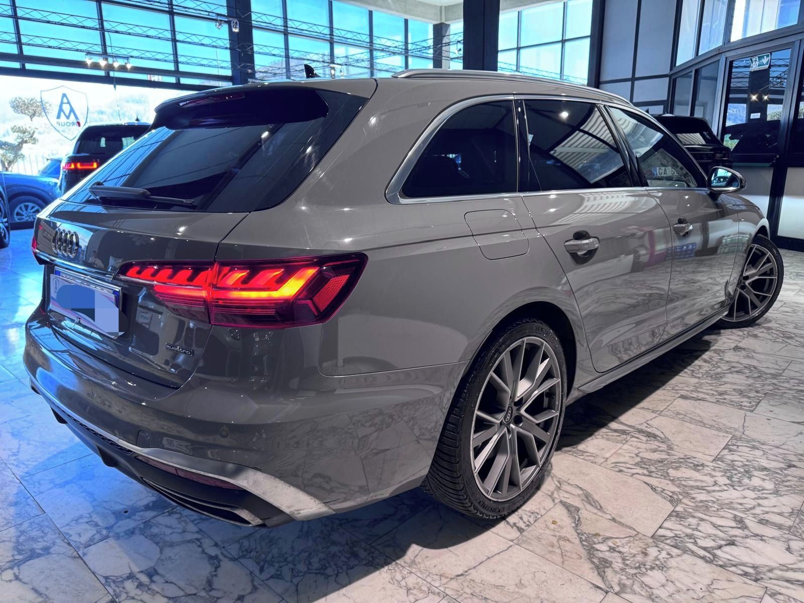 Audi A4 Avant, 50TDI/2x S-line/Matrix/Virtual - fotka 3