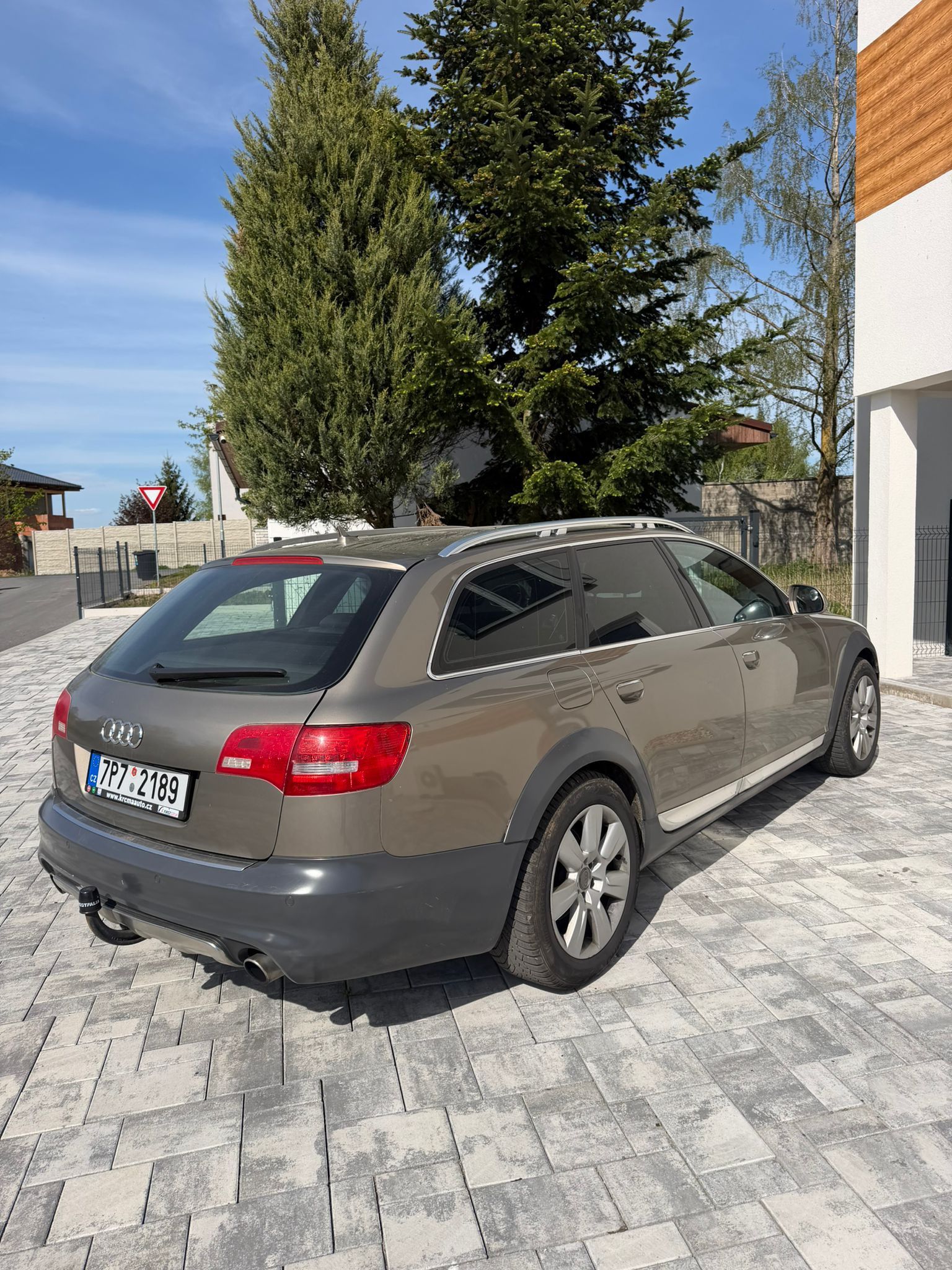 Audi A6 allroad, Allroad – 176 kW quattro Indiv - fotka 3