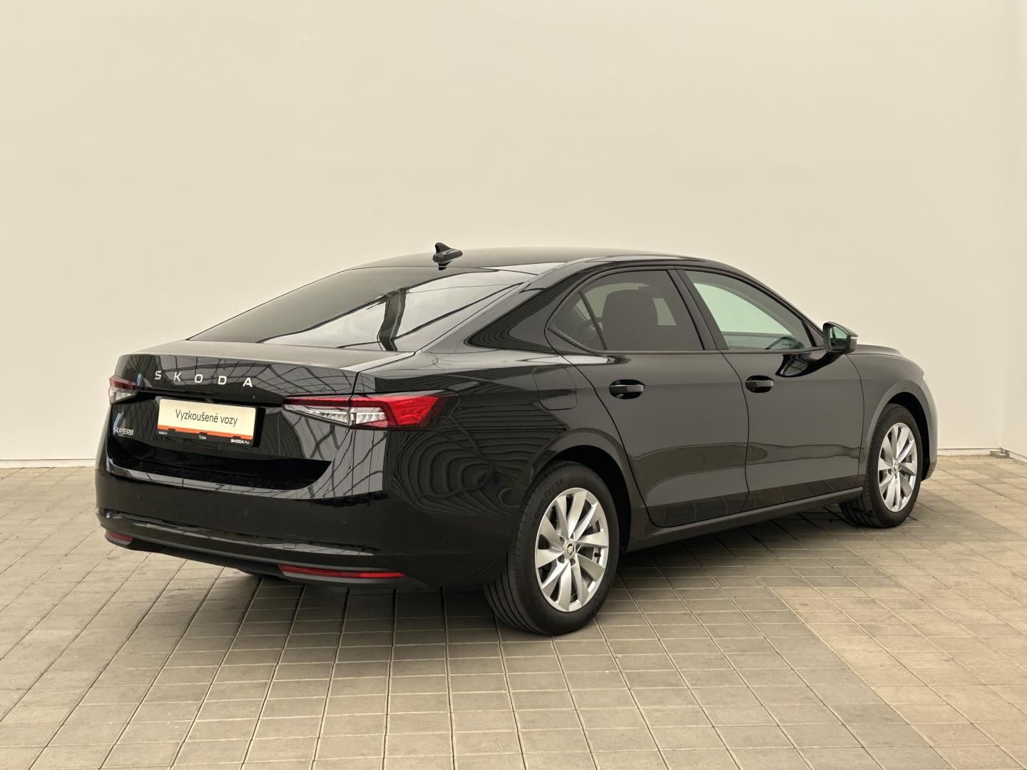 Škoda Superb, 1.5TSI 110kW Selection - fotka 2