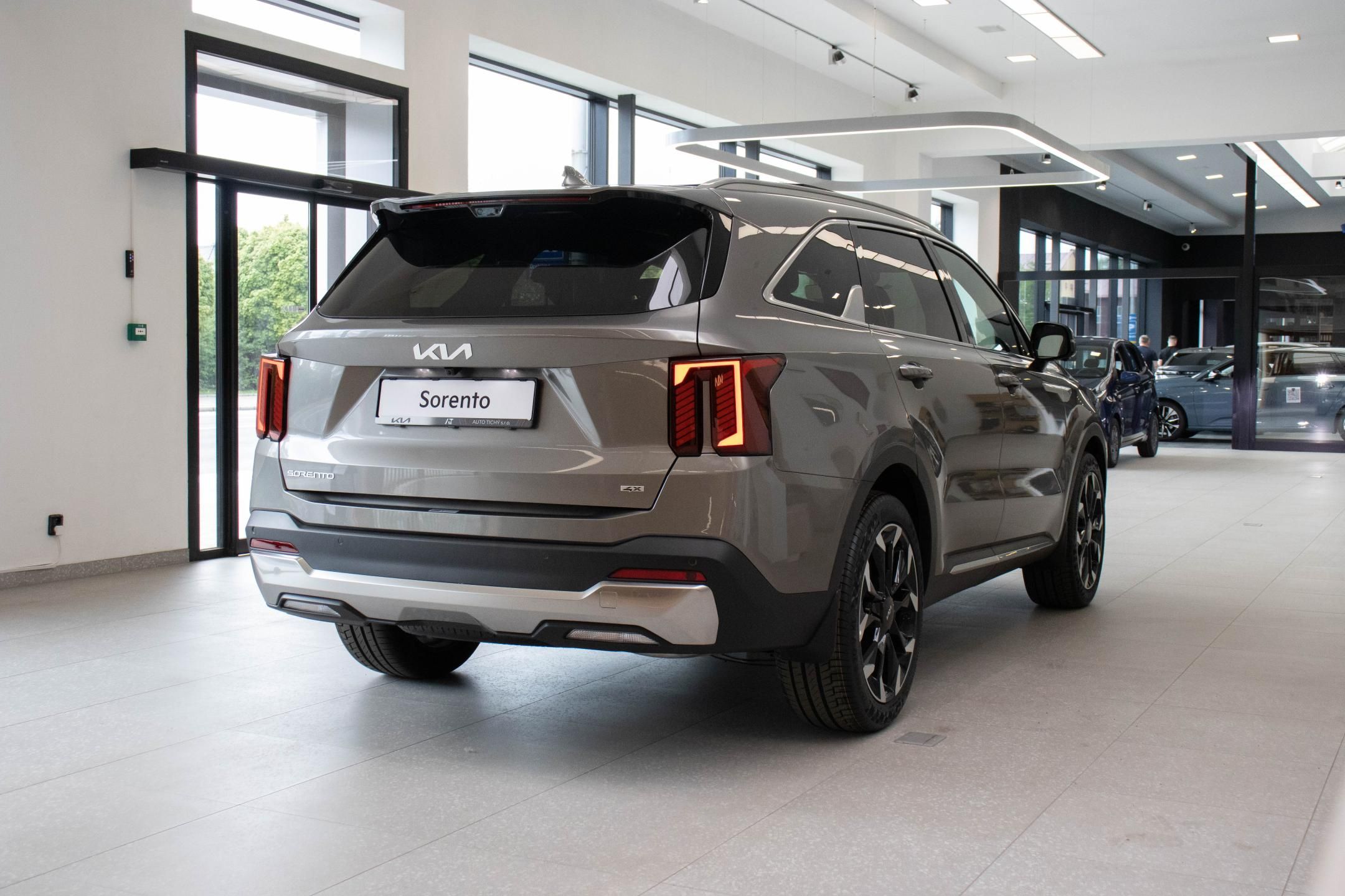 Kia Sorento, 2,2 CRDi 4x4 8DCT TOP - fotka 4