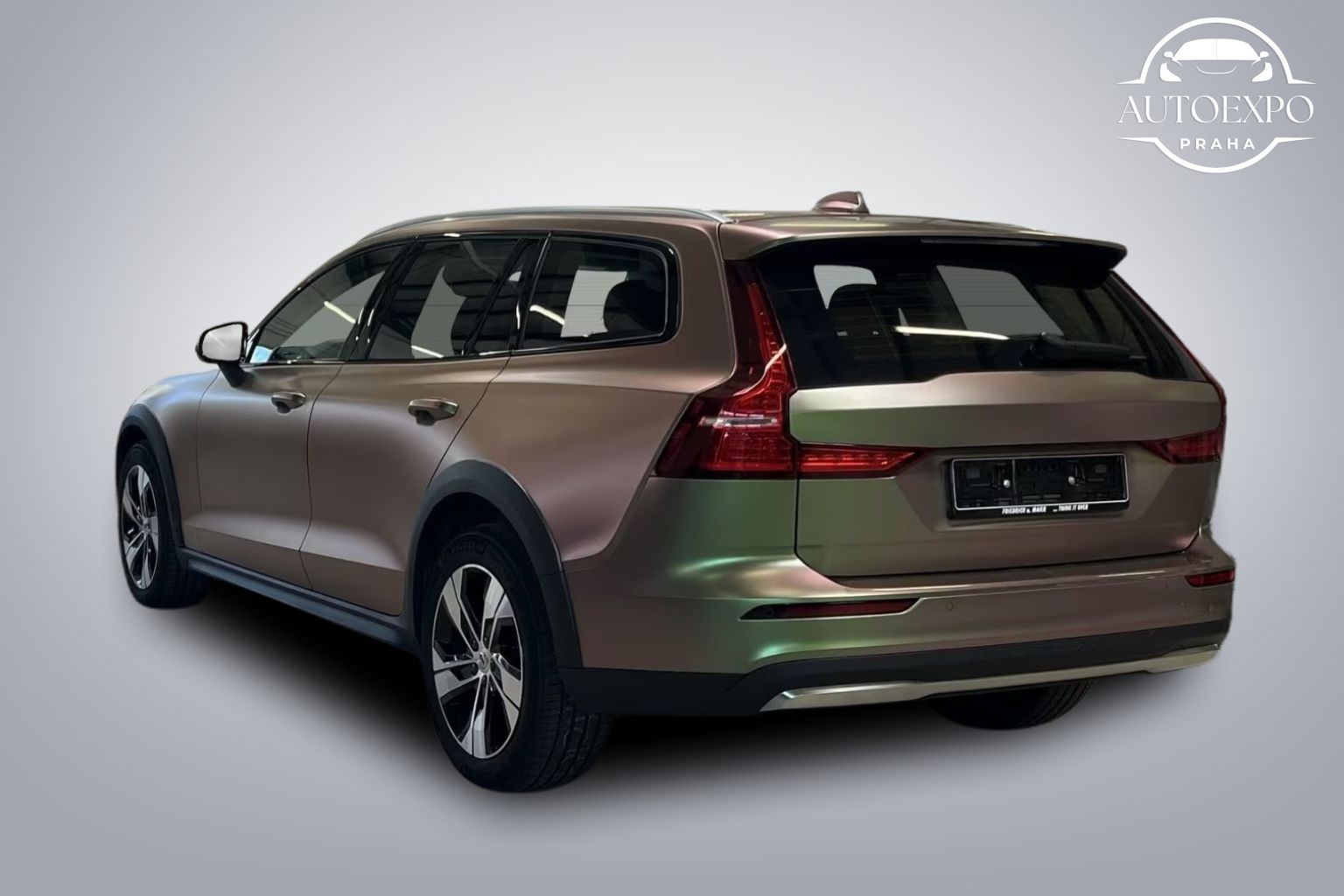Volvo V60, Cross Country Plus AWD - fotka 3