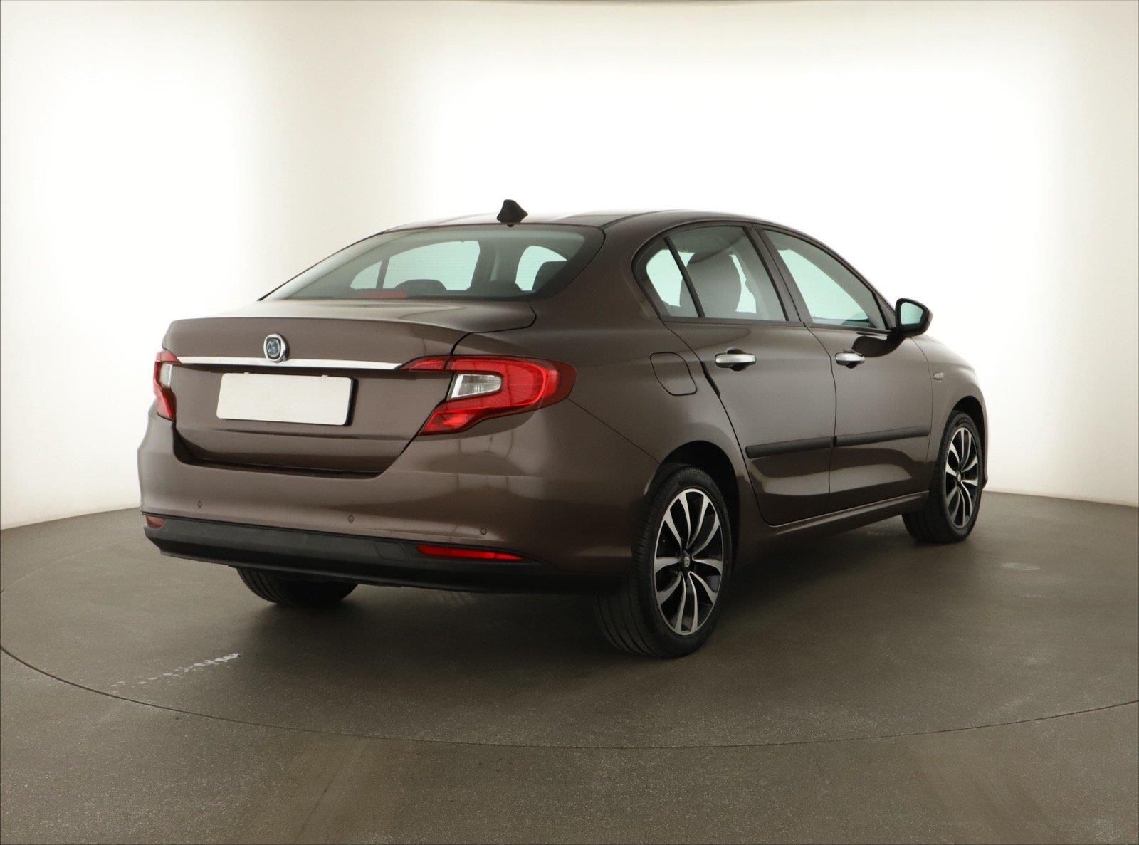 Fiat Tipo, 1.4 16V, Klima, Tempomat - fotka 5