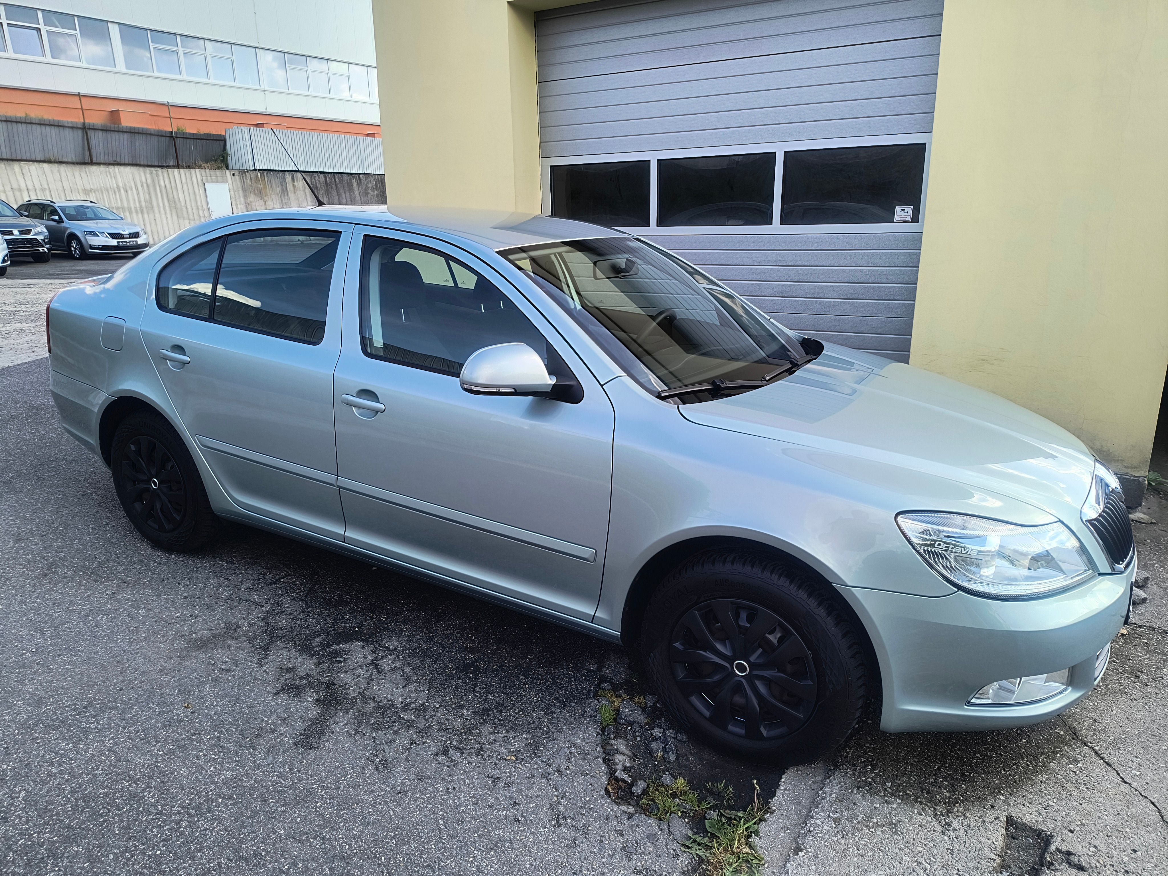 Škoda Octavia, 1.6 MPi 75KW/AC/PC/PDC/TAŽNÉ - fotka 3