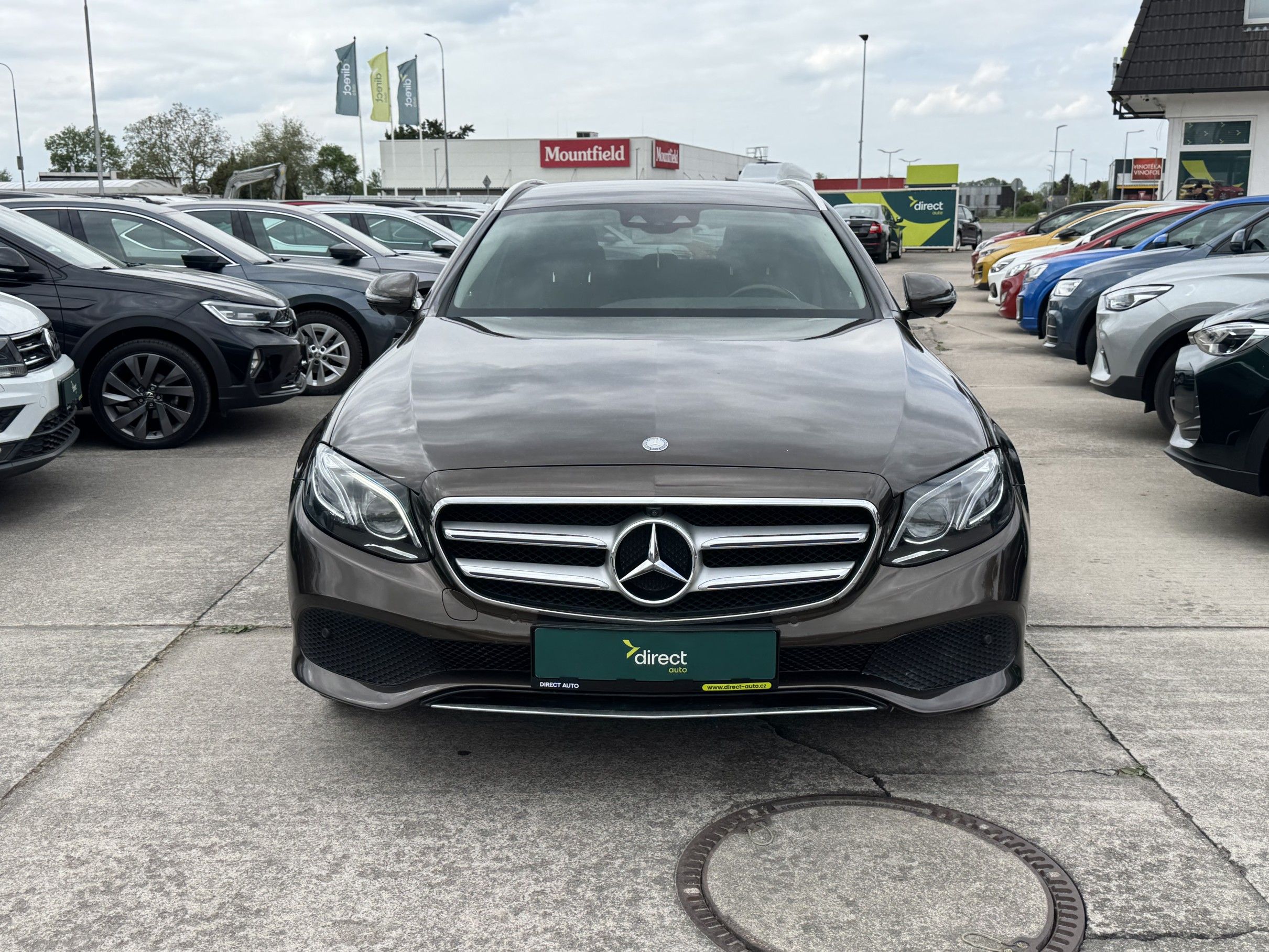 Mercedes-Benz Třídy E, 2.0 CDi 143 kW - fotka 4