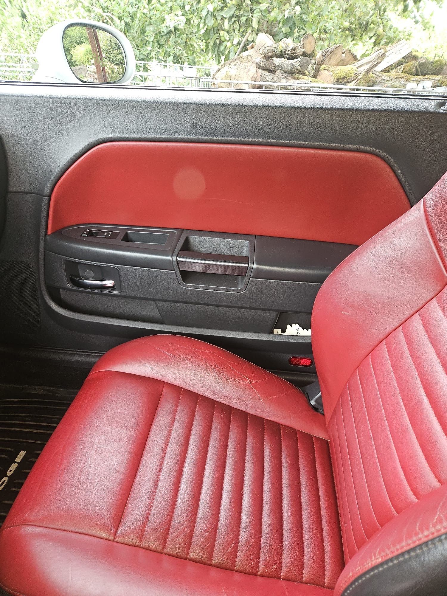 Dodge Challenger, Prodám Dodge Challenger - fotka 6
