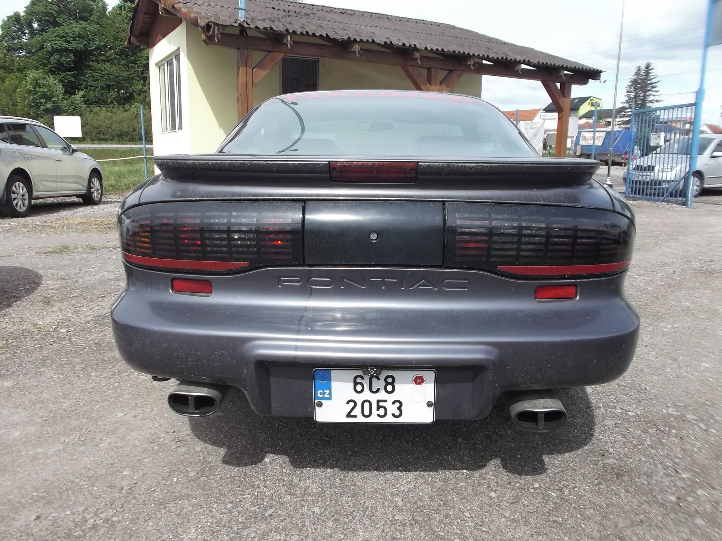 Pontiac Firebird, 3.4 - fotka 3