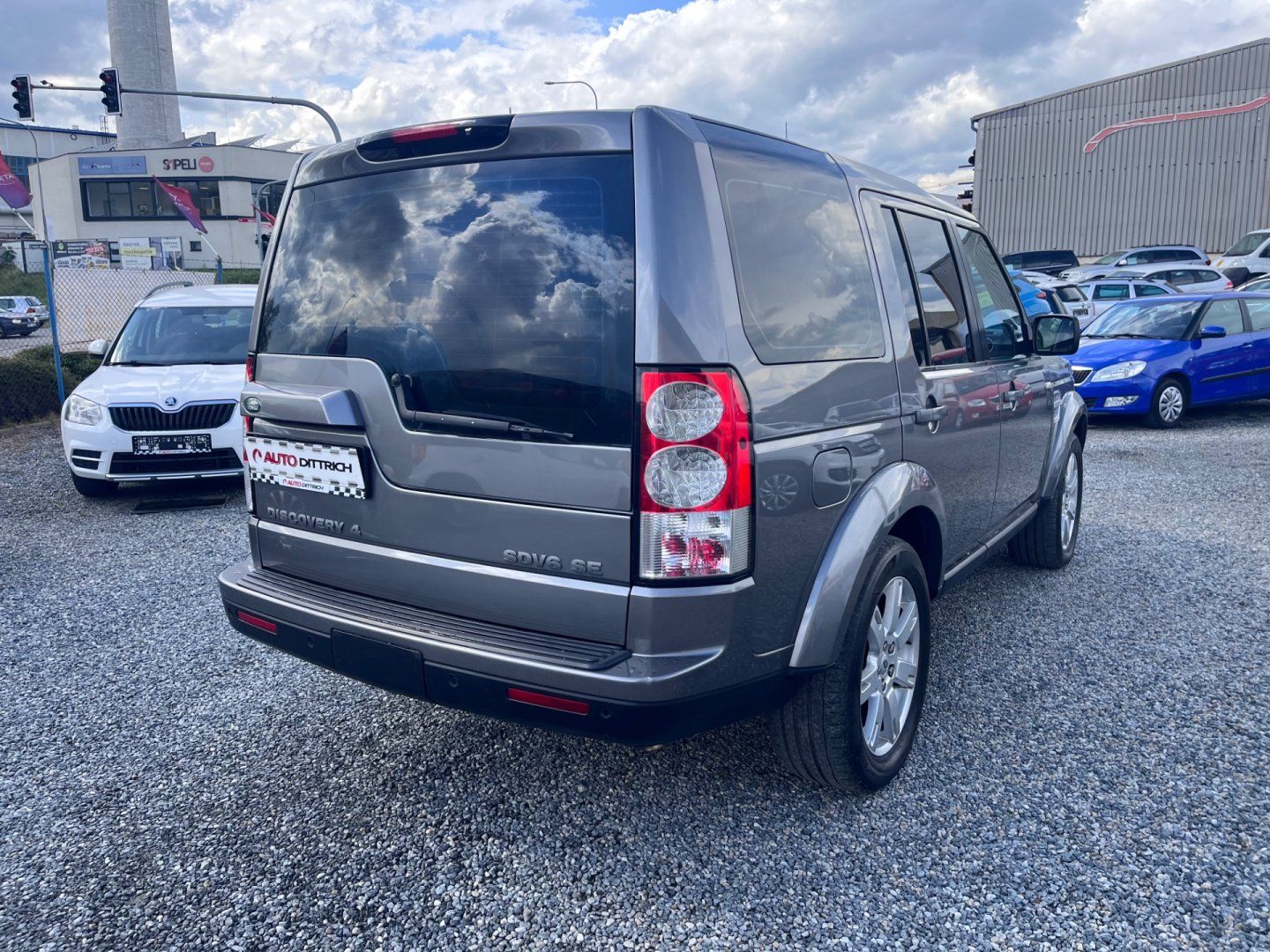 Land Rover Discovery, 3.0 SDV6 SE - fotka 5
