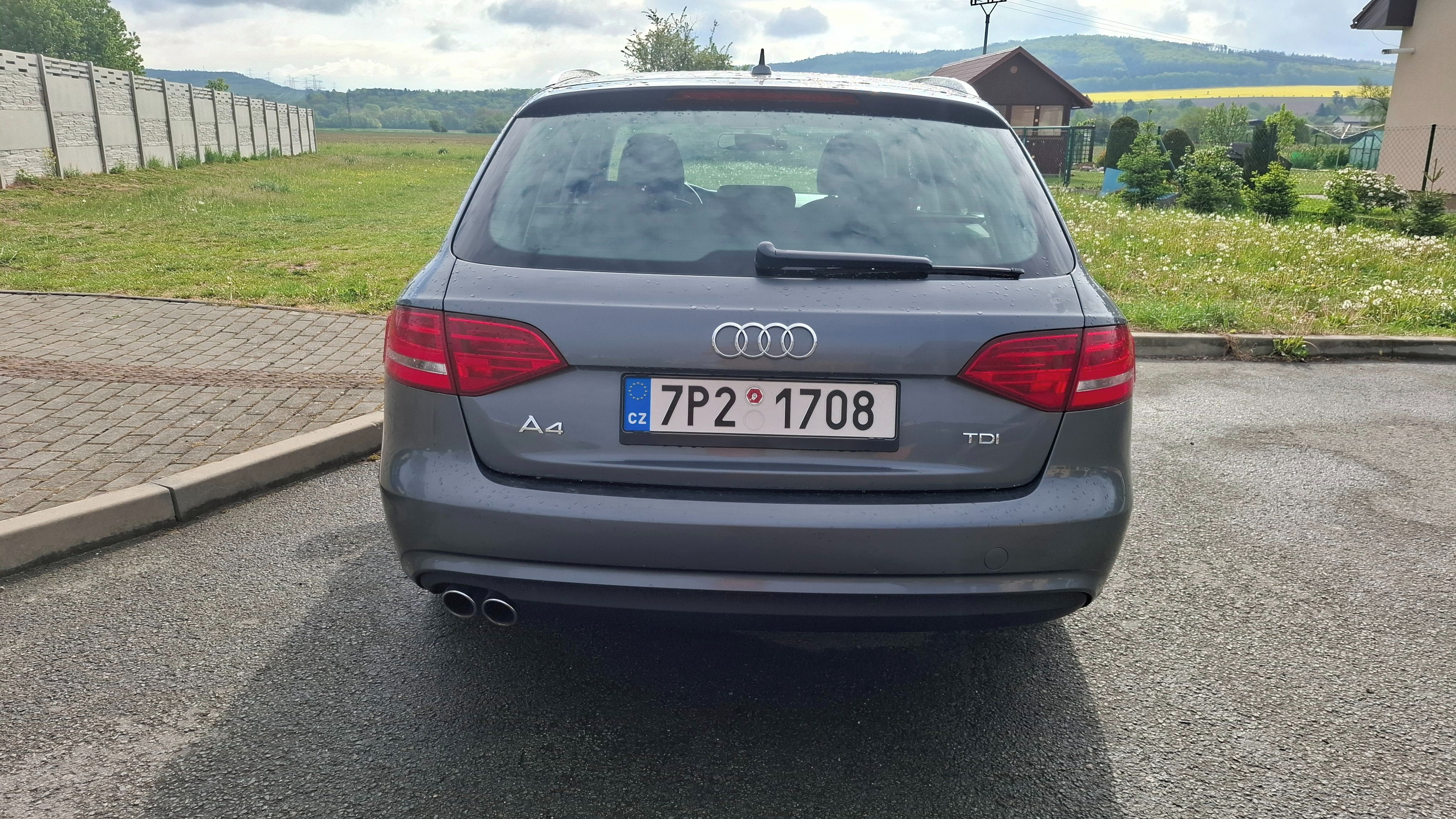 Audi A4 Avant, 2.0 TDI - fotka 4