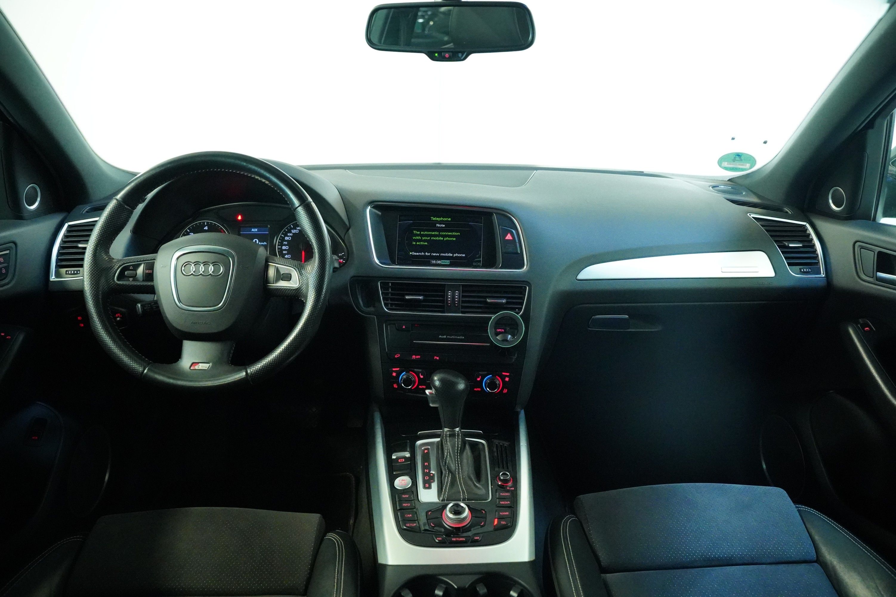 Audi Q5, 3.0 TDI V6 176 kW Quattro - fotka 5
