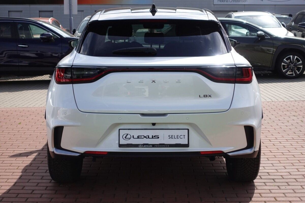 Lexus LBX, 1.5 HEV Emotion Advanced FWD - fotka 6