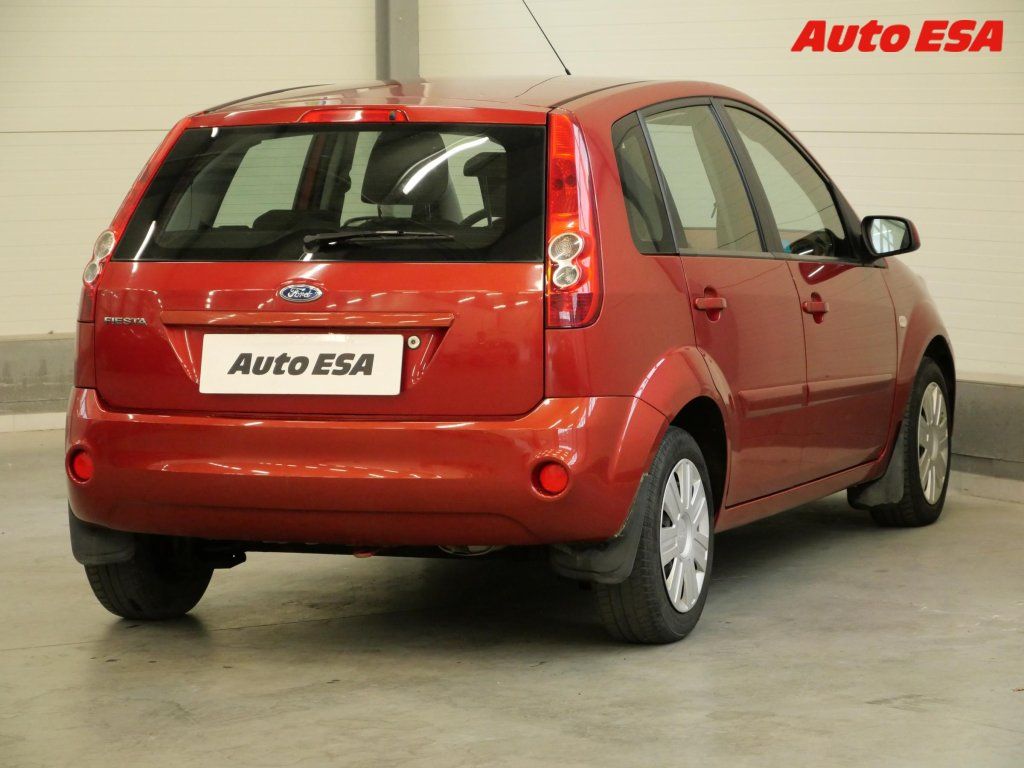Ford Fiesta, 1.2i,ČR - fotka 4