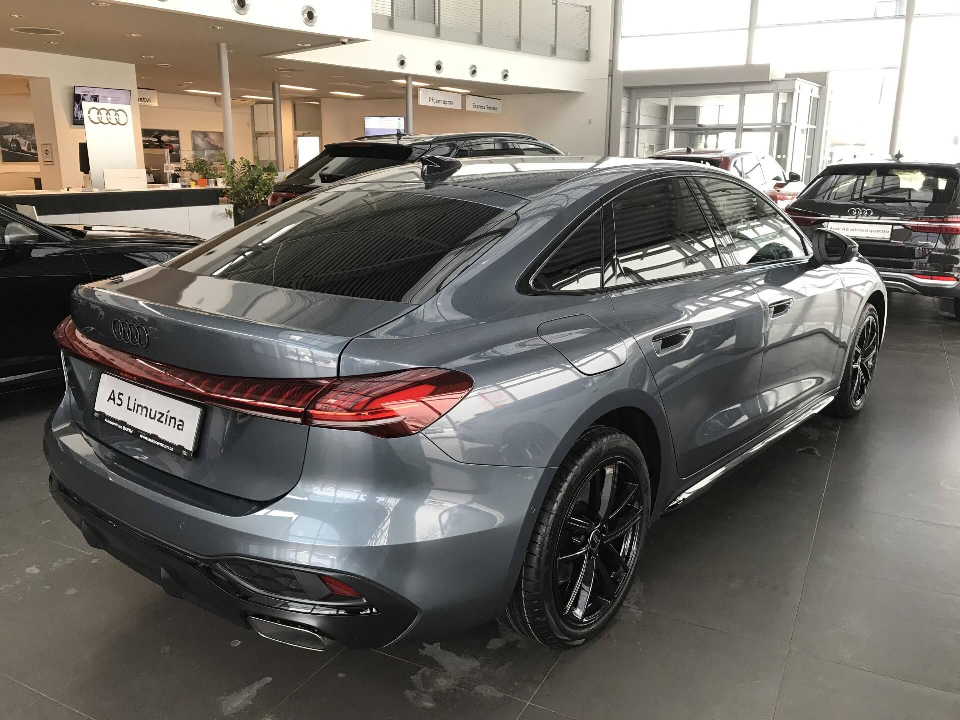 Audi A5, 7STR 2,0TFSI - fotka 4