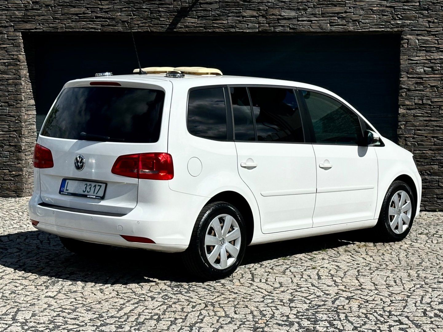 Volkswagen Touran, 1.6 TDi DSG - vestavba pro psa - fotka 4