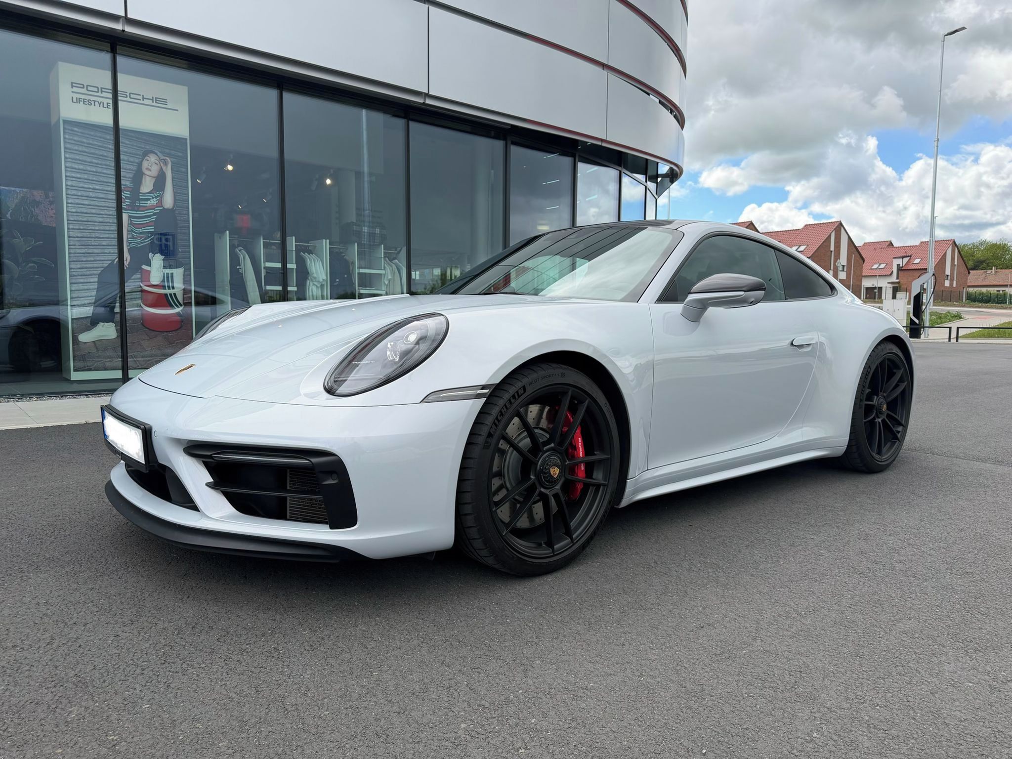 Porsche 911, Carrera 4 GTS