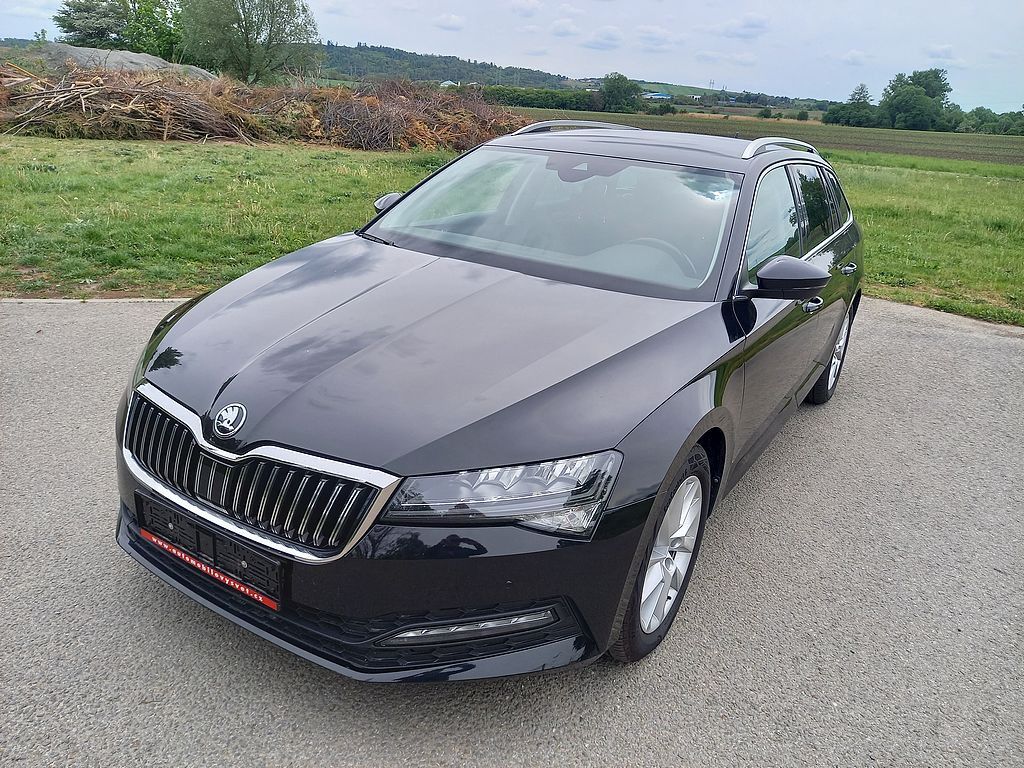 Škoda Superb, 2.0TDi DSG-Navi-LED - fotka 2