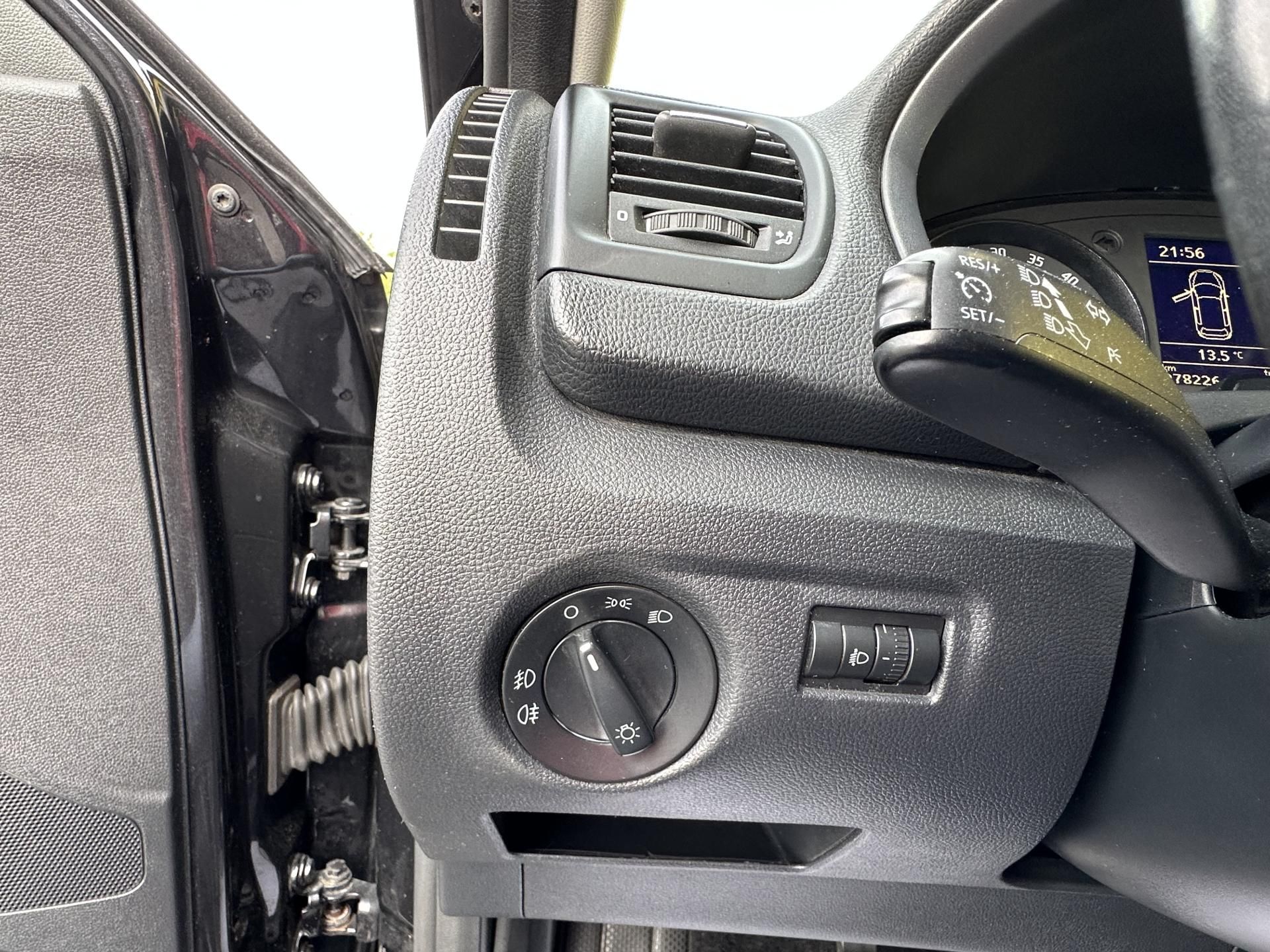 Škoda Roomster, SCOUT 1.6TDI/77kW * 2.Maj. - fotka 6