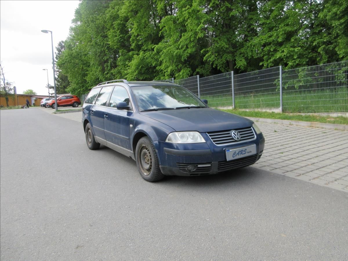 Volkswagen Passat, 1,9 TDi, Klima, Vyhř. sed. - fotka 4