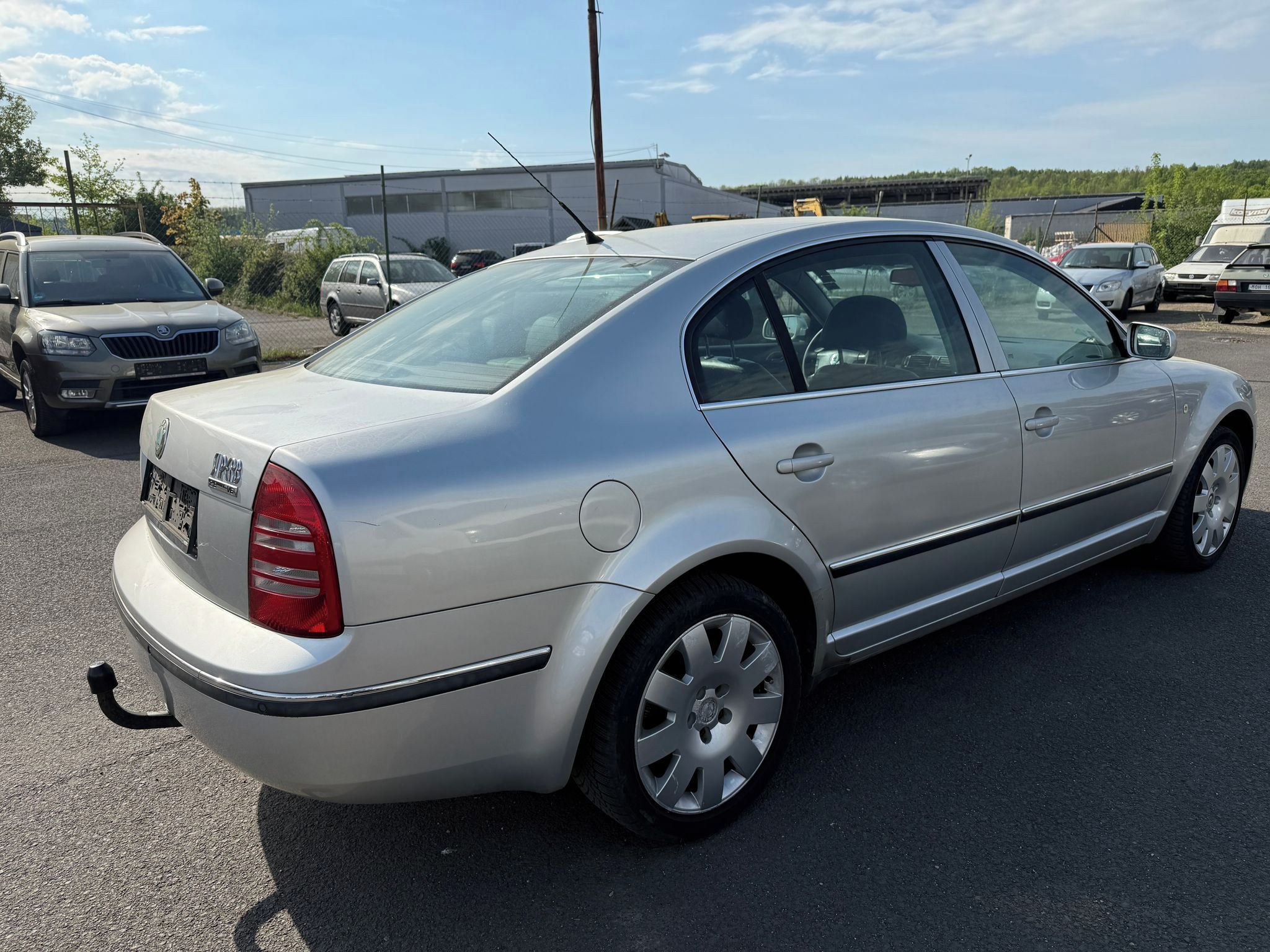 Škoda Superb, 2.8 V6 - fotka 4
