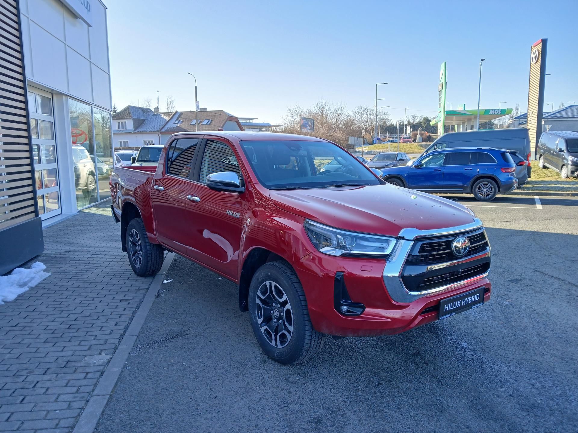 Toyota Hilux, 2,8 204k 6AT Executive - fotka 3