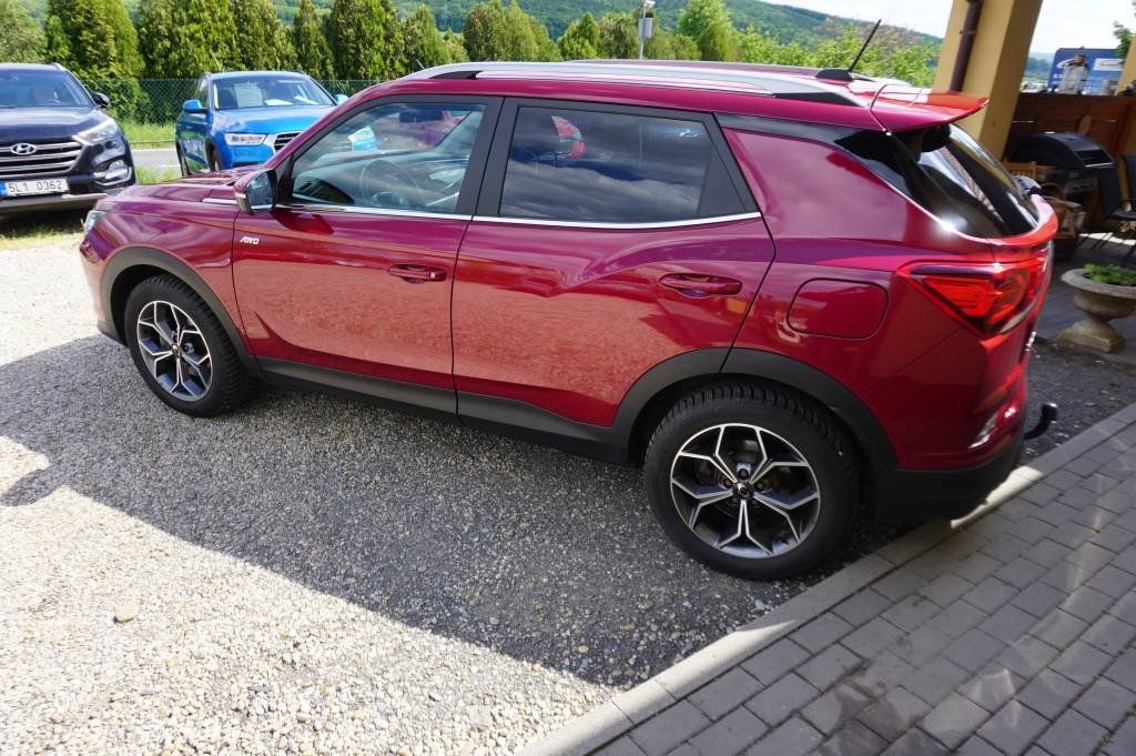 SsangYong Korando, 1,5 1,MAJITELKA NOVÉ V ČR - fotka 4