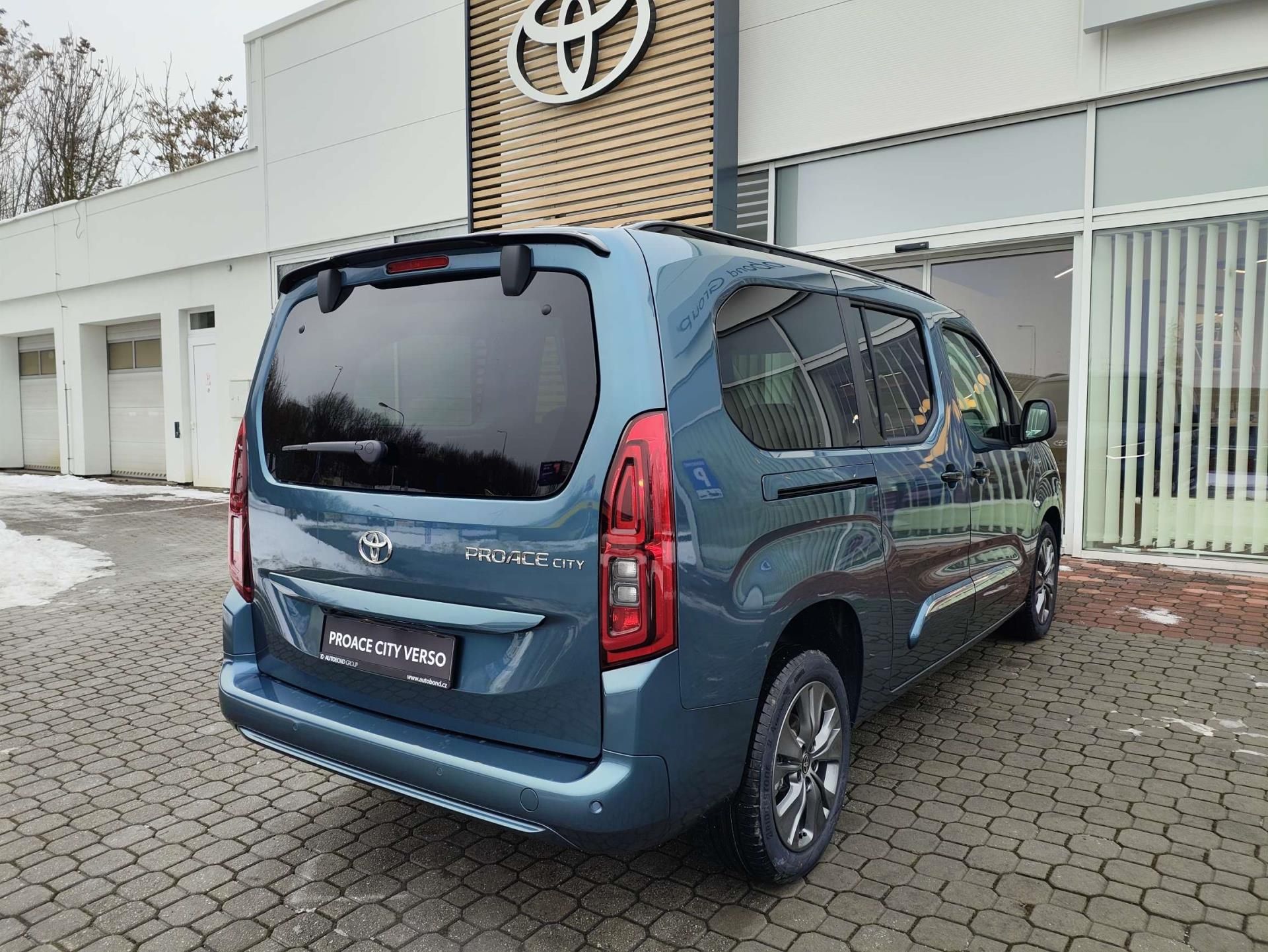 Toyota Proace City Verso, 1.5D 8AT Family 7S - fotka 6