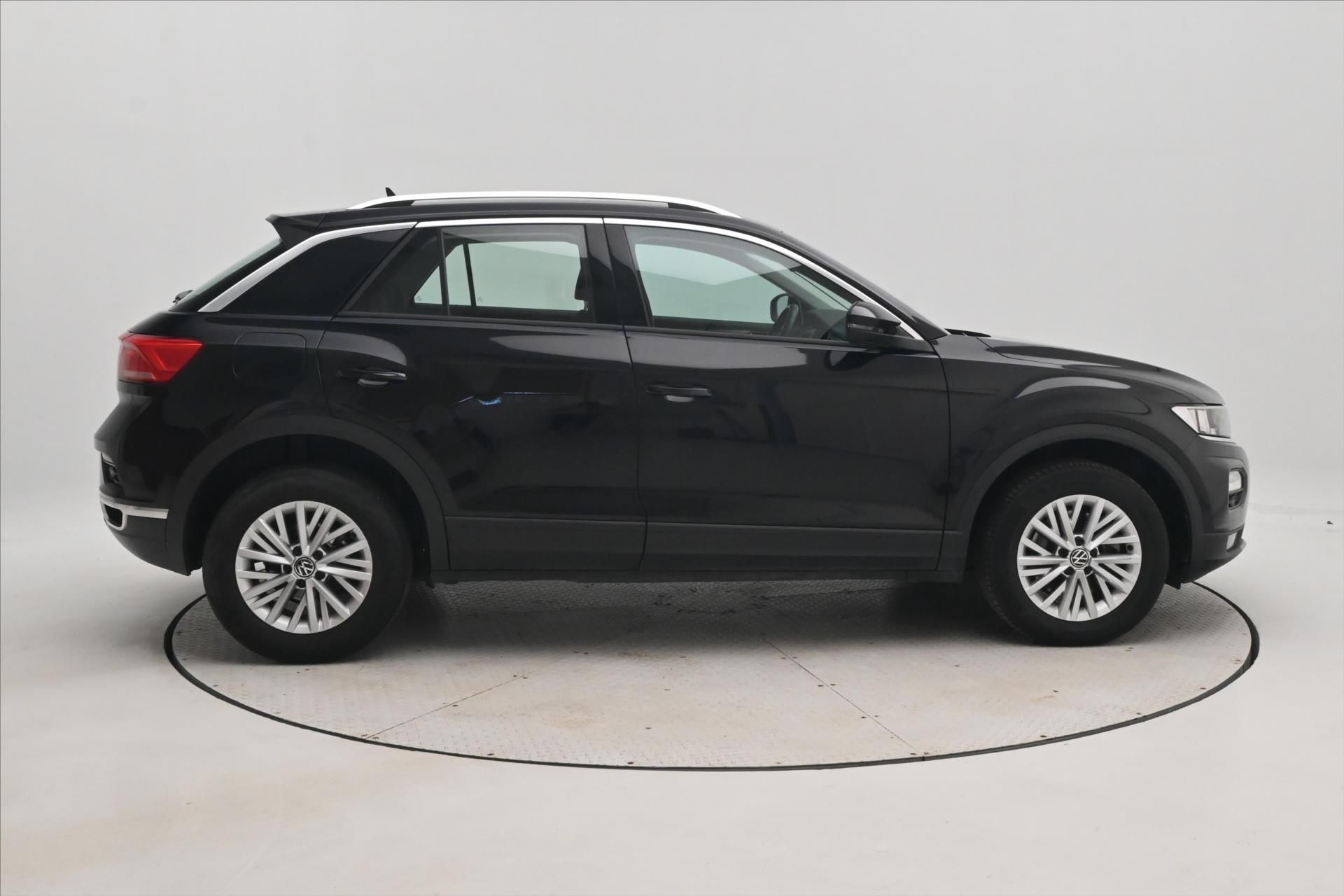 Volkswagen T-Roc, 2,0 TDI 110kW Clever VŮZ PŘIPR - fotka 4