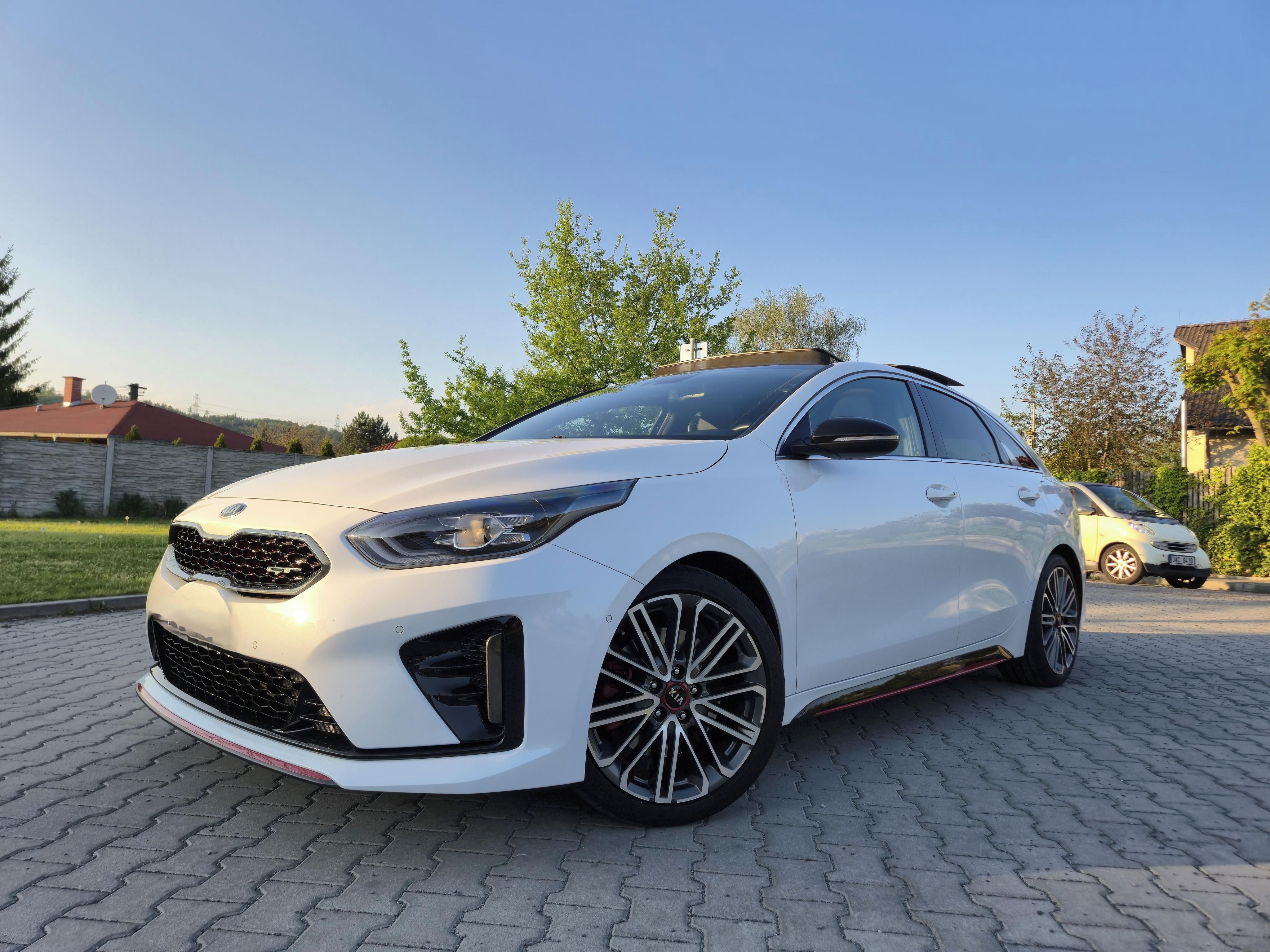 Kia ProCeed, 1,6 T-GDI 7DCT - v záruce KIA