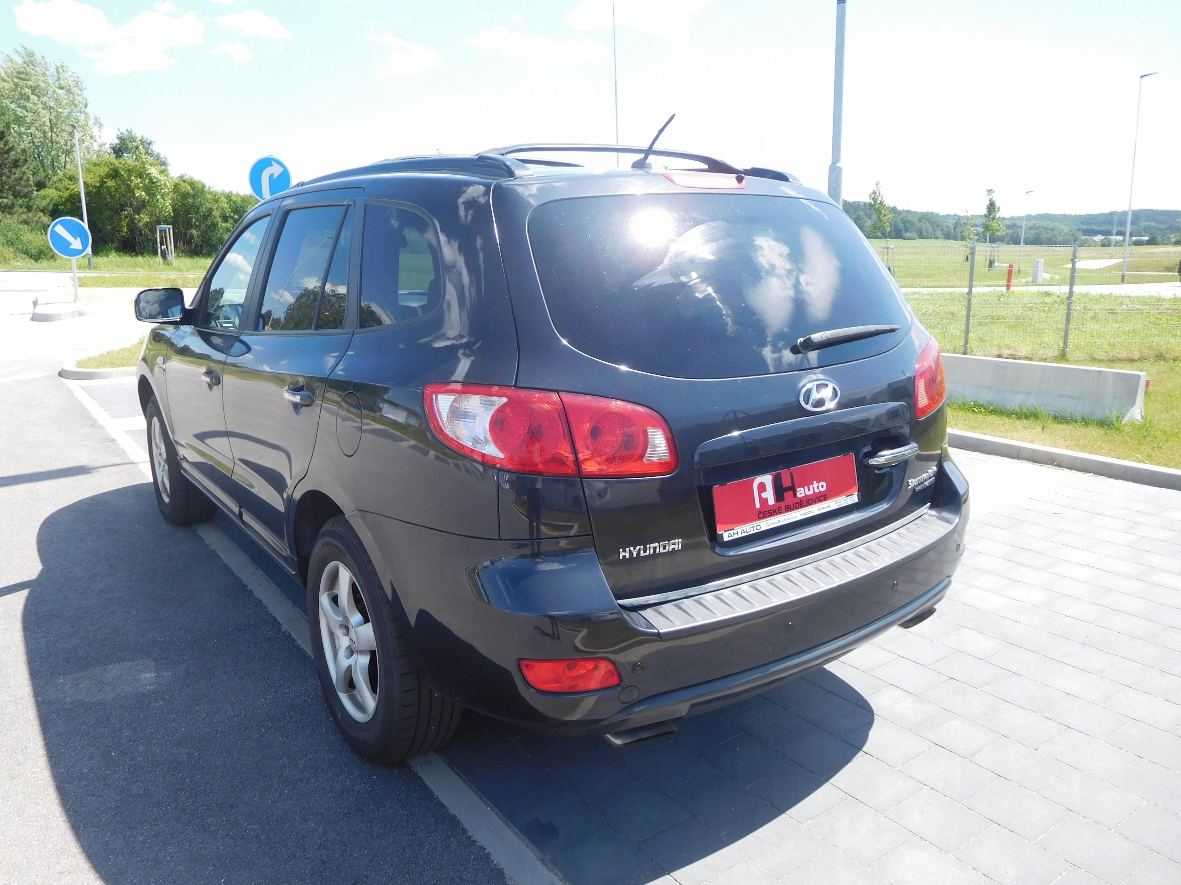 Hyundai Santa Fe, 2.2 CRDi 4WD Style, 114 kW - fotka 3