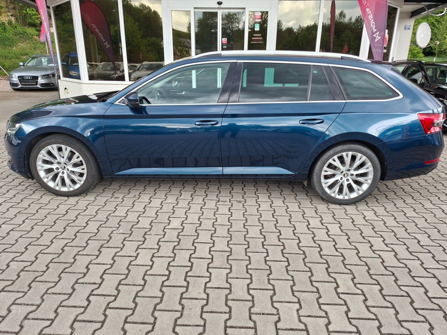 Škoda Superb, 2.0TDI 110kW DSG -WEBASTO-DCC - fotka 5
