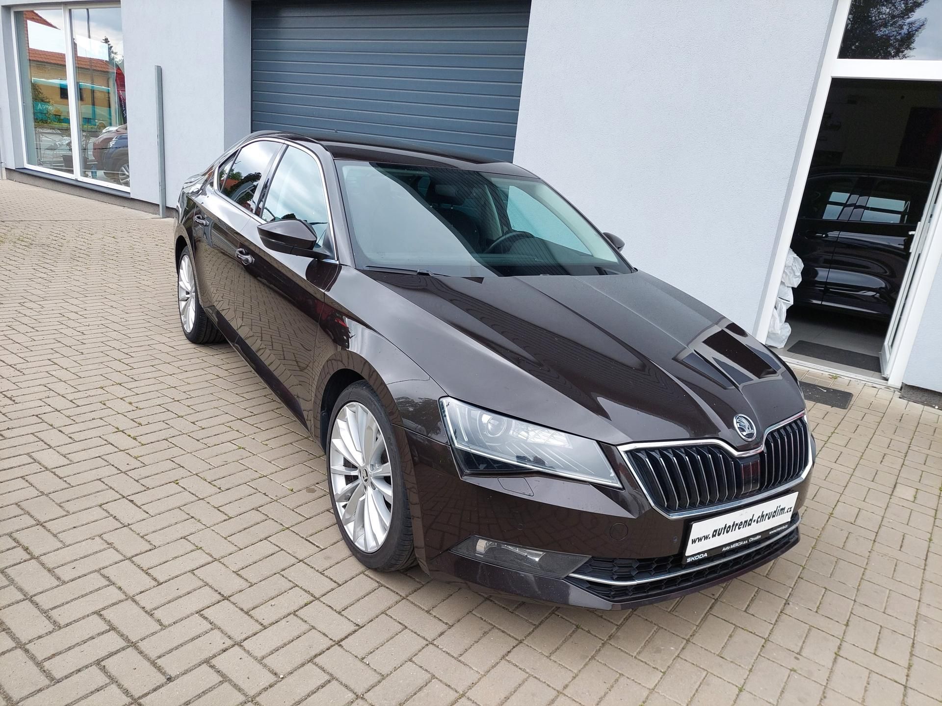 Škoda Superb, III. 2.0TDi Style - fotka 3