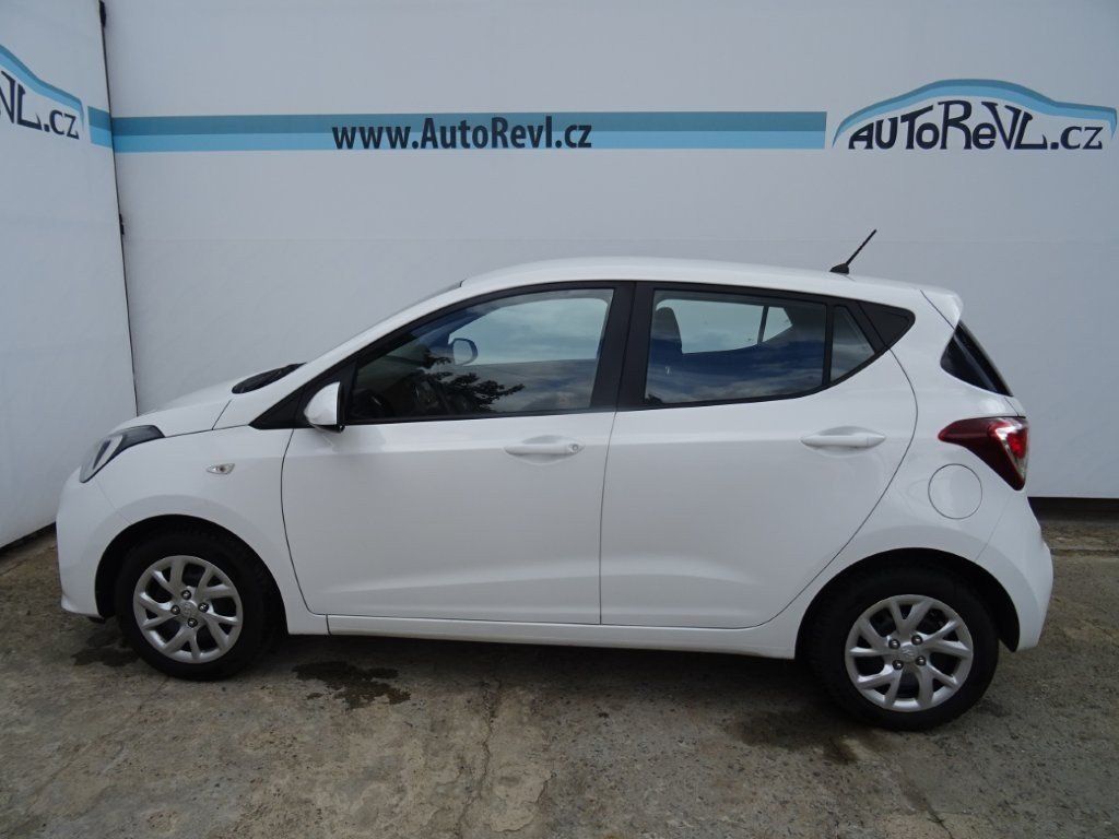 Hyundai i10, 1.0i,NovéČR,S.kniha,klima - fotka 4