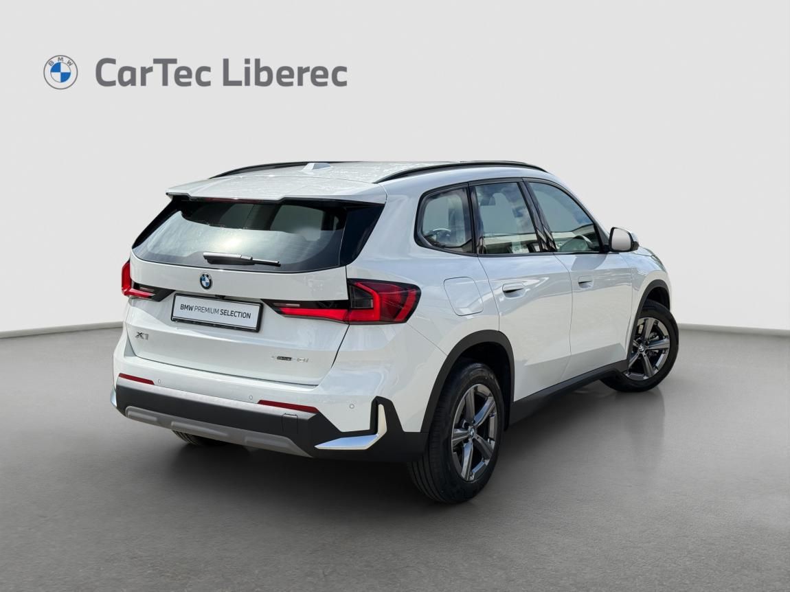 BMW X1, sDrive20i - fotka 3