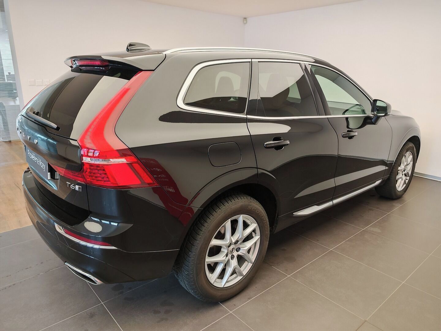 Volvo XC60, T6 - fotka 4