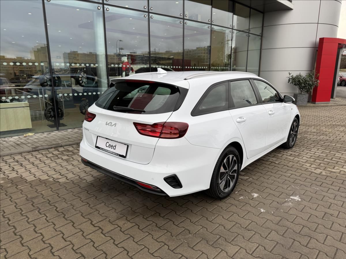Kia Cee´d, 1,5 T-GDi GPF 7DCT  SPIN - fotka 2