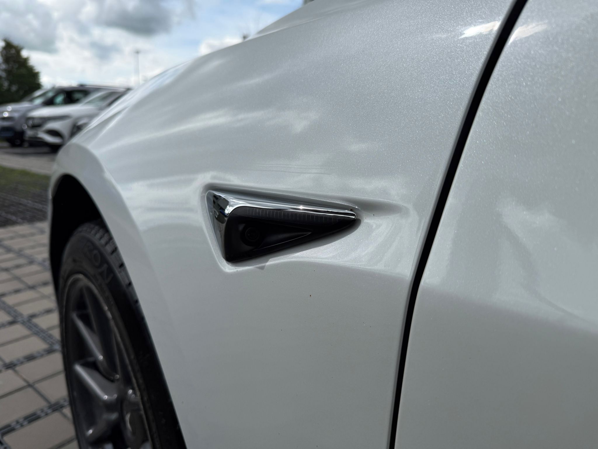 Tesla Model 3, Standart Range Plus - fotka 6