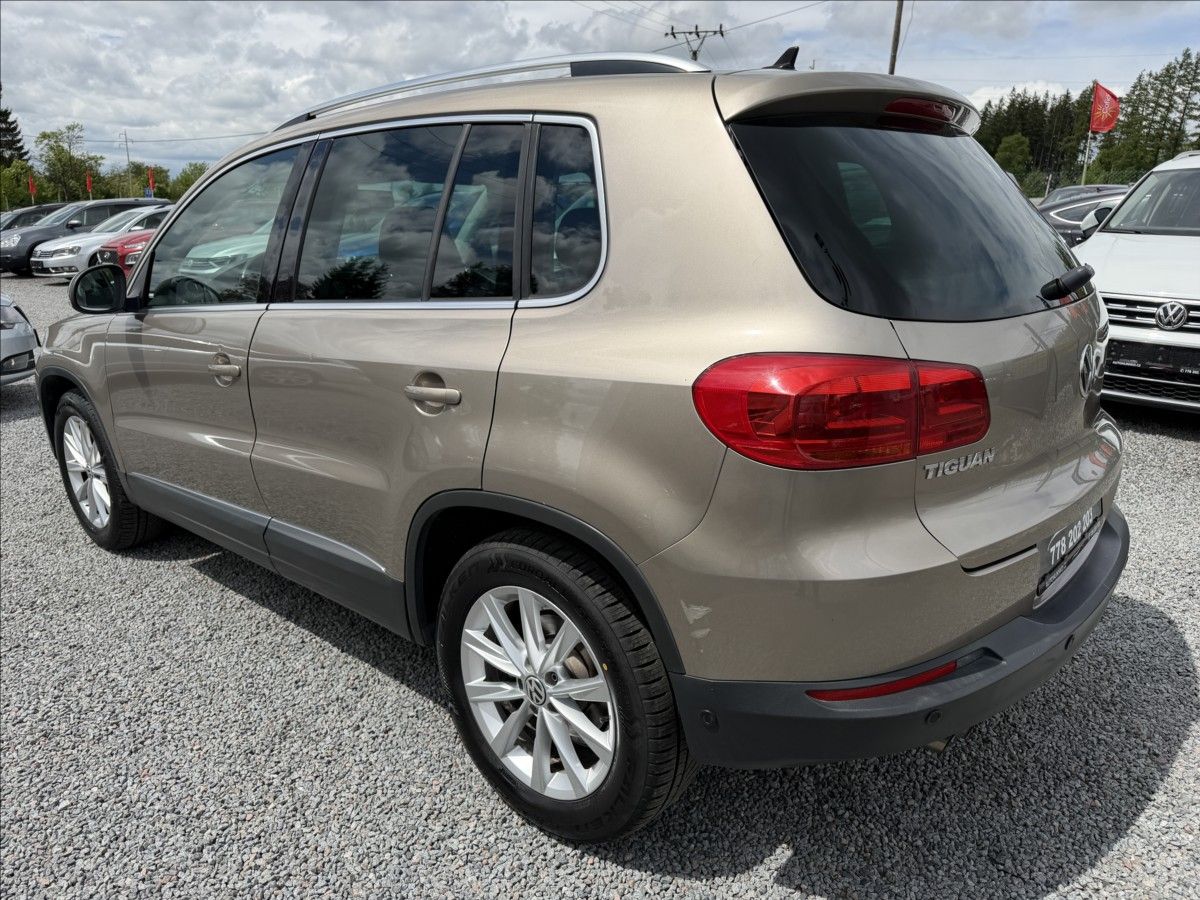 Volkswagen Tiguan, 2,0   Tdi 81 kw - fotka 5