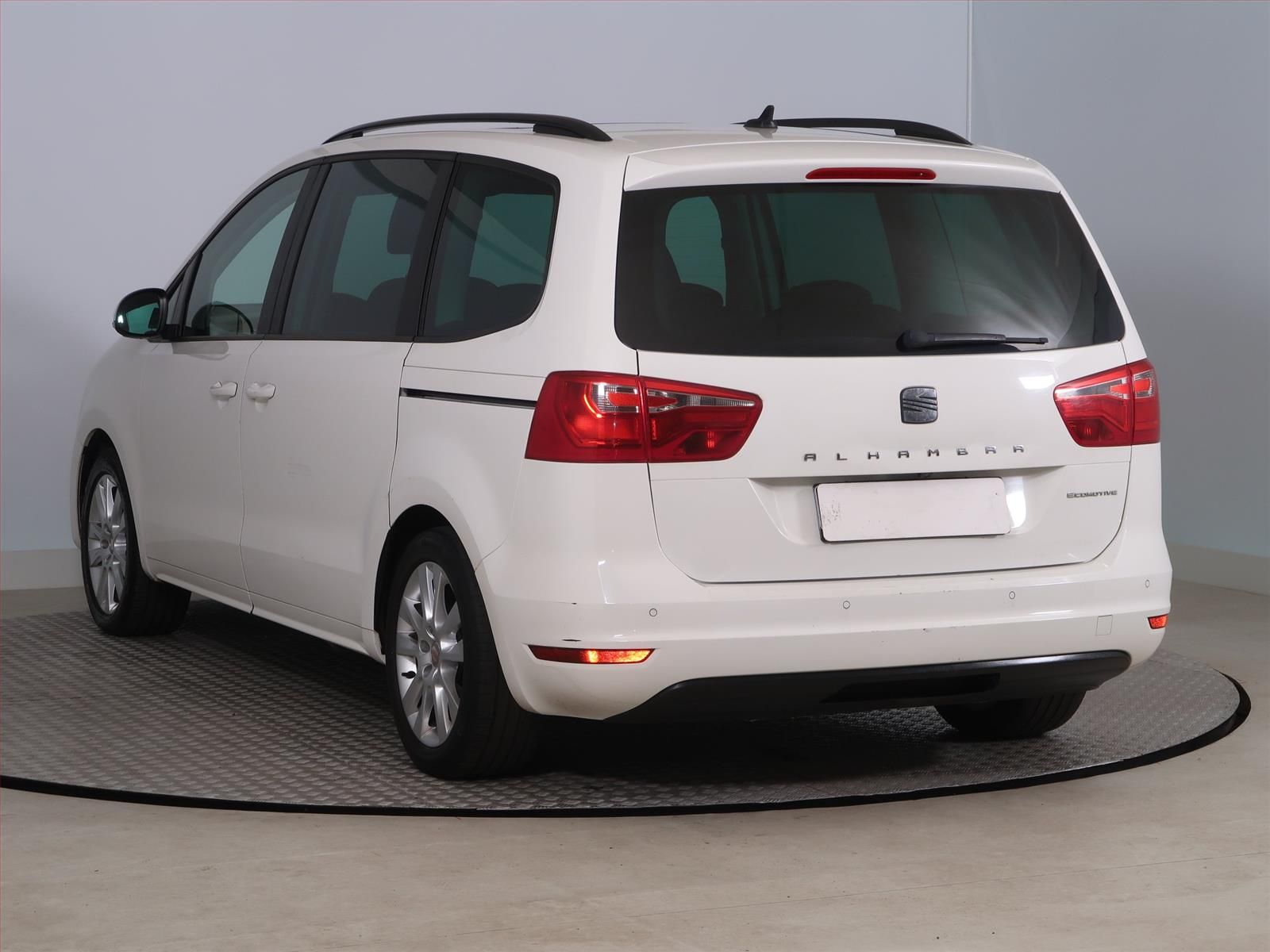 Seat Alhambra, 2.0 TDI, Automat, Navi, Xenony - fotka 4
