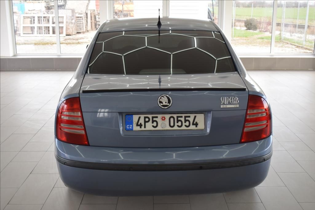 Škoda Superb, 2,8 i V6 30V, klima,nová STK, - fotka 6