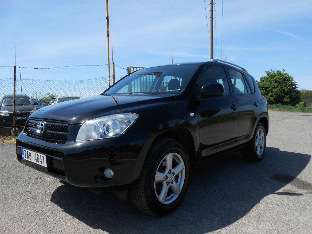 Toyota Rav4, 2,0 VVTi 112kW CZ Serviska 4x4 - fotka 2