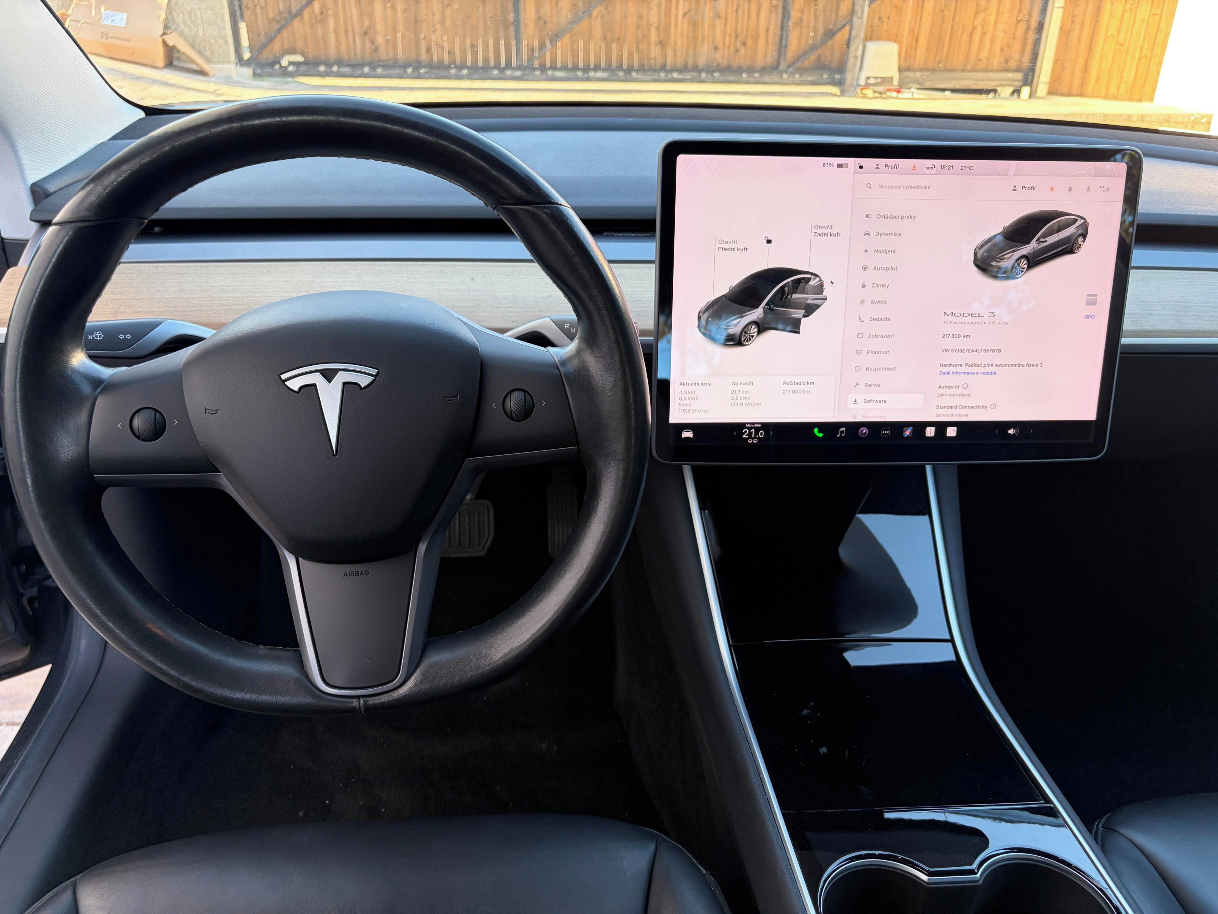 Tesla Model 3, SR + 60kwh, DPH, SOH 86% - fotka 5