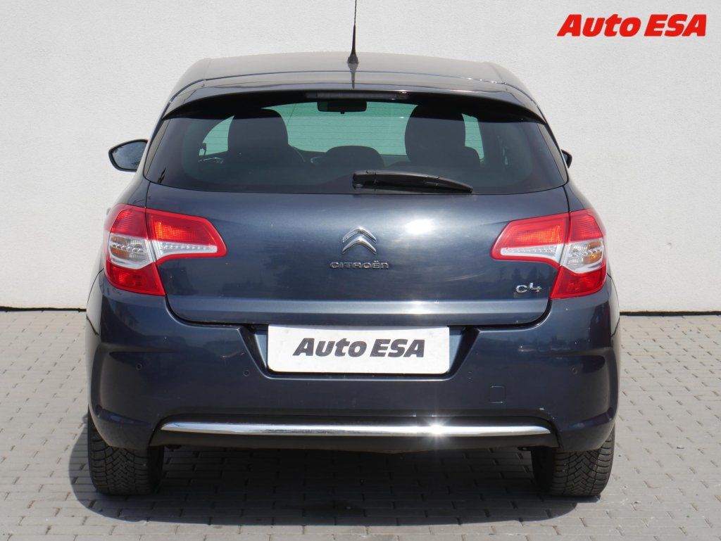Citroën C4, 1.6  i,ČR,AC,temp - fotka 5