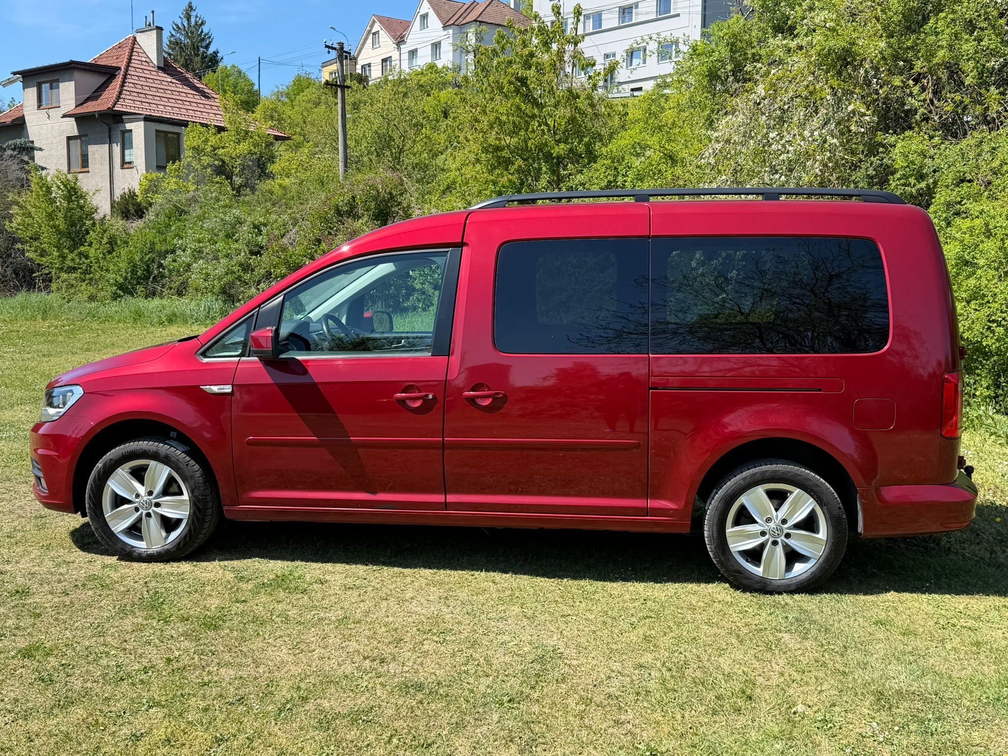Volkswagen Caddy, MAXI 2,0 TDI - 7 MÍST, WEBSTO - fotka 4