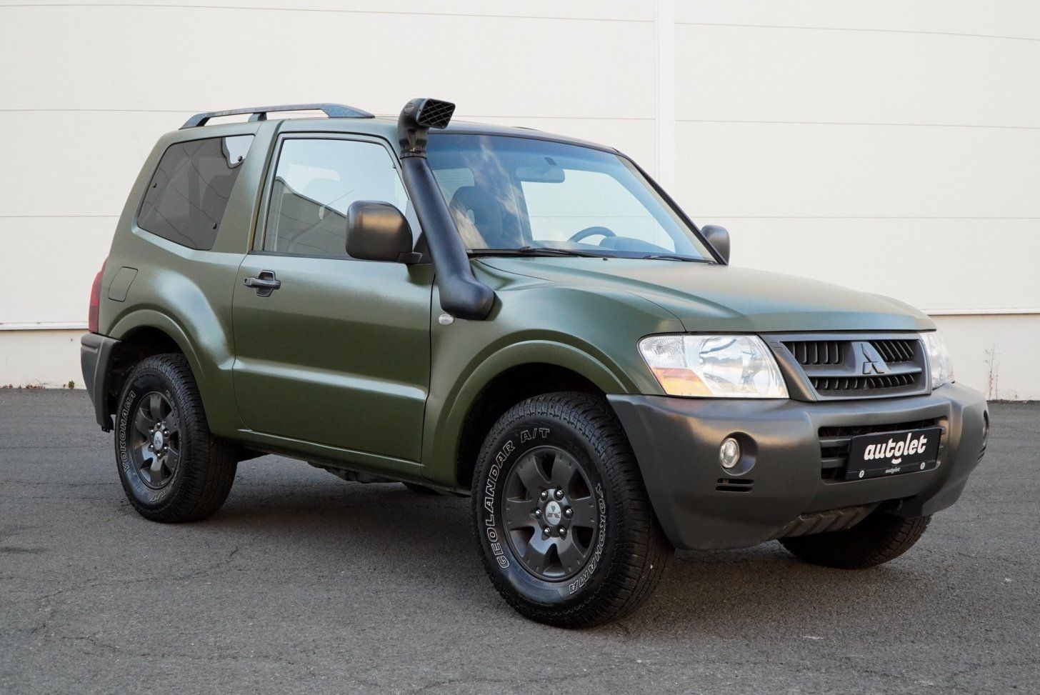 Mitsubishi Pajero, 3.2 Di-D 4x4 AUTOMAT - fotka 2