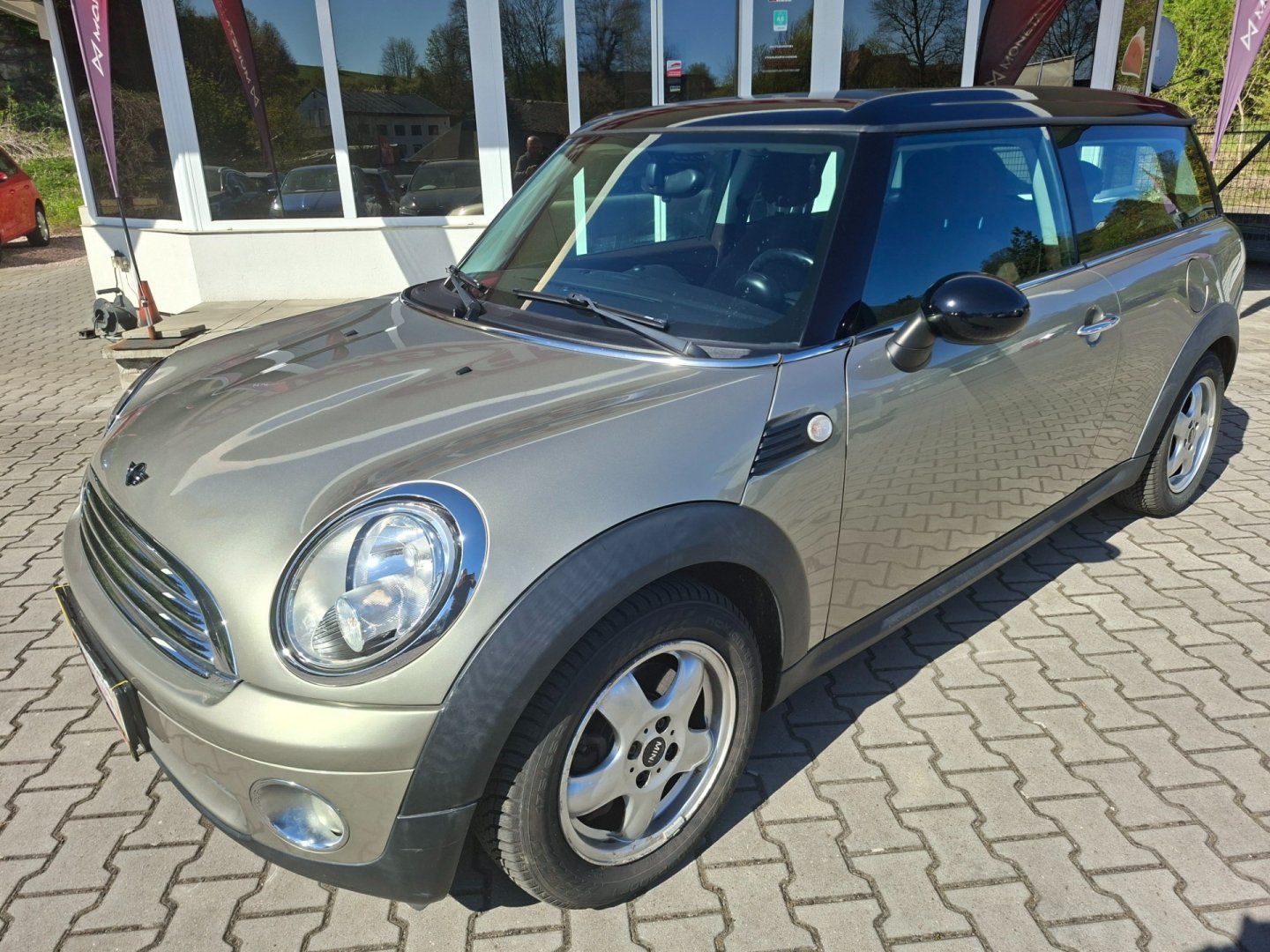 Mini Clubman, 1.6i 88kW -VYHŘ.SED.-P.SENSORY - fotka 4