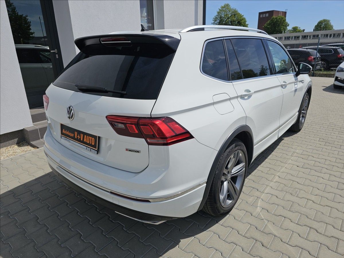 Volkswagen Tiguan, 2,0 TDi R LINE DSG OLSPACE 4X4 - fotka 6
